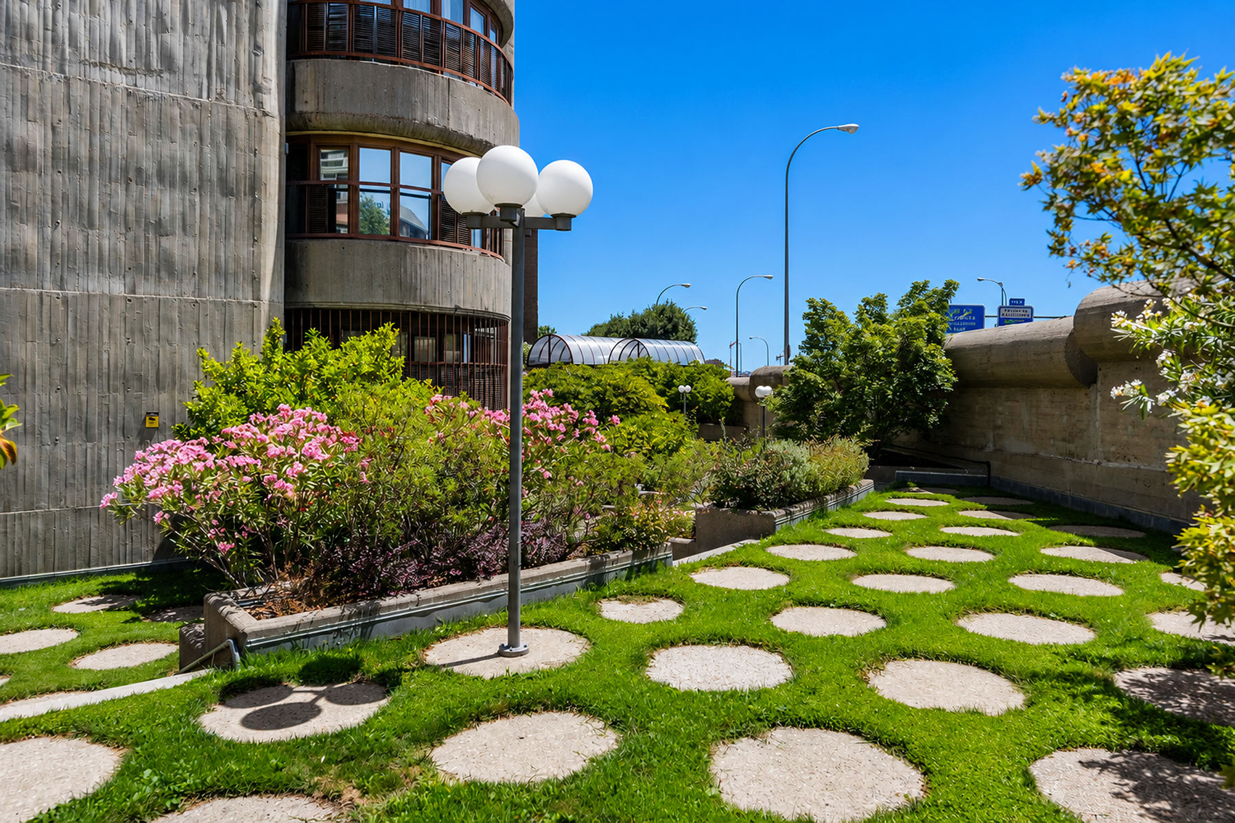  Flat to renovate with pool in Torres Blancas building, Chamartín - 物件實景