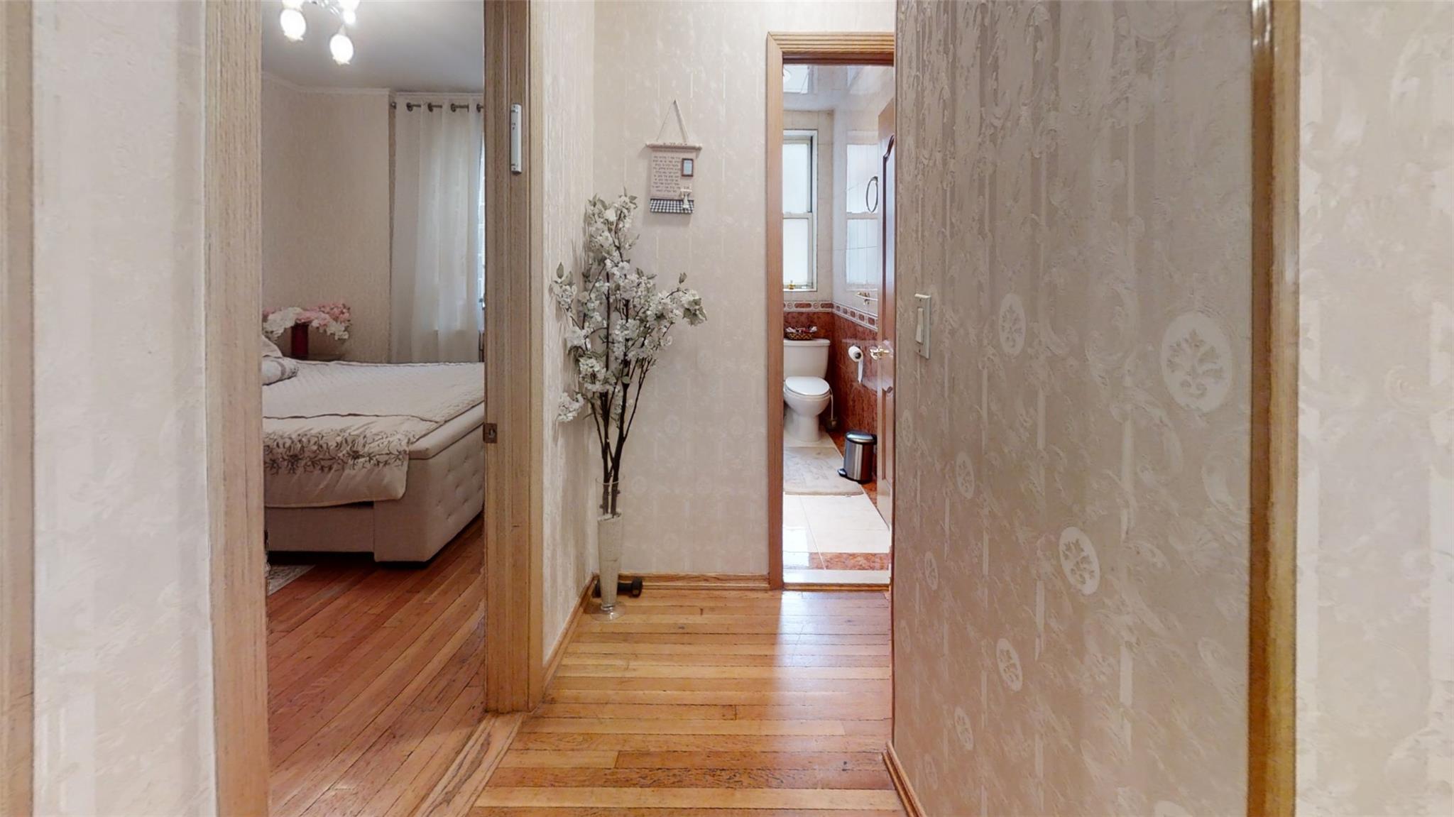 Rego Park, New York, 11374, United States, 2 Bedrooms Bedrooms, ,2 BathroomsBathrooms,Residential,For Sale,1796188