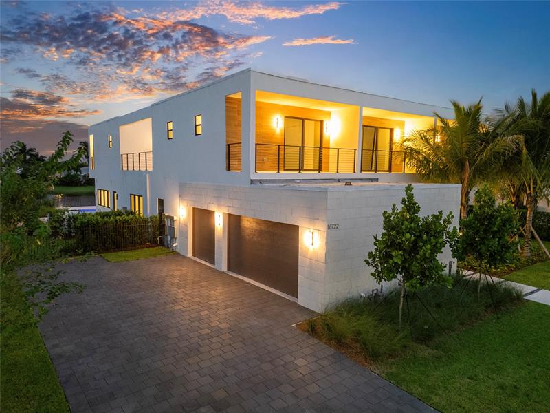 Weston, Florida, 33326, United States, 5 Bedrooms Bedrooms, ,10 BathroomsBathrooms,Residential,For Sale,1925286