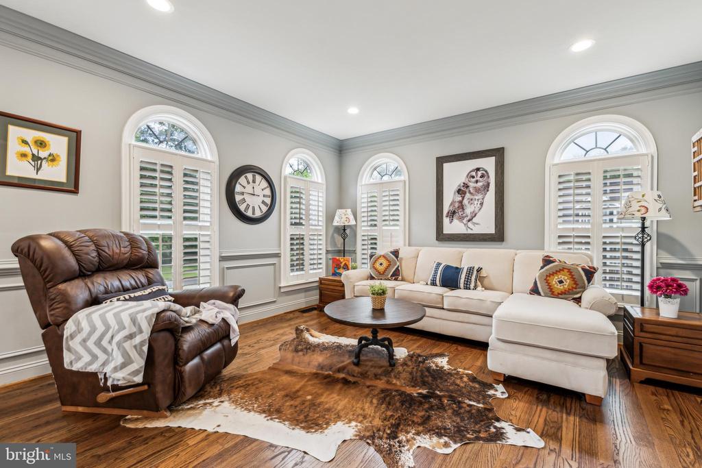 Manassas, Virginia, 20112, United States, 5 Bedrooms Bedrooms, ,5 BathroomsBathrooms,Residential,For Sale,1825143