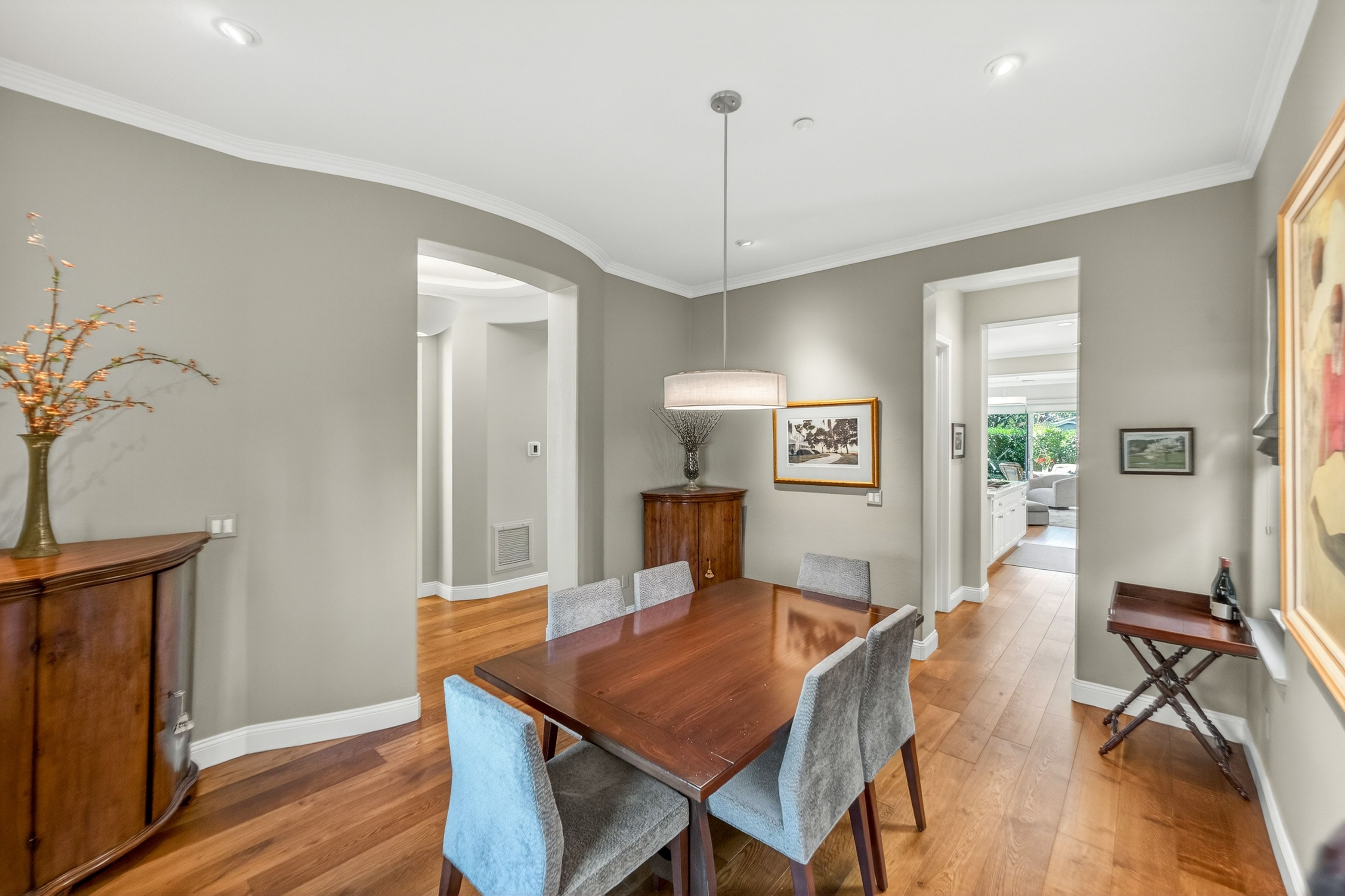  Eastside Living at Its Finest - 物件實景