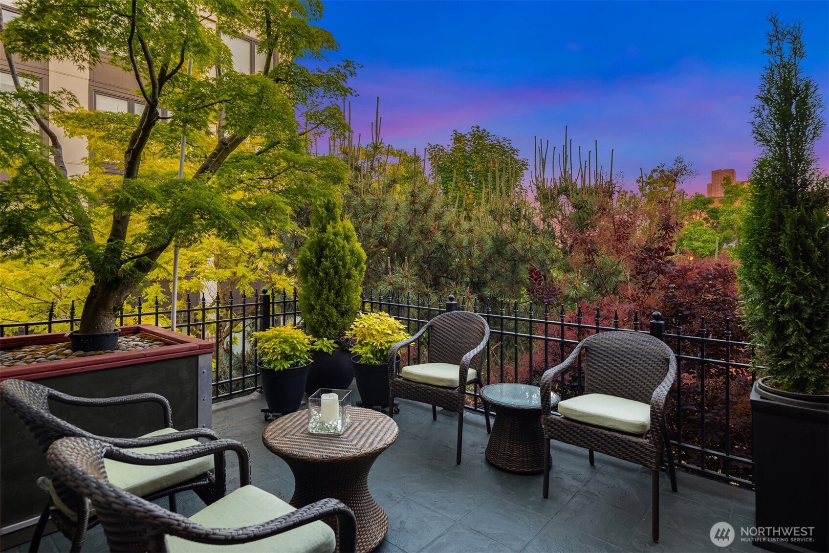 Seattle, Washington, 98112, United States, 3 Bedrooms Bedrooms, ,1 BathroomBathrooms,Residential,For Sale,1848014
