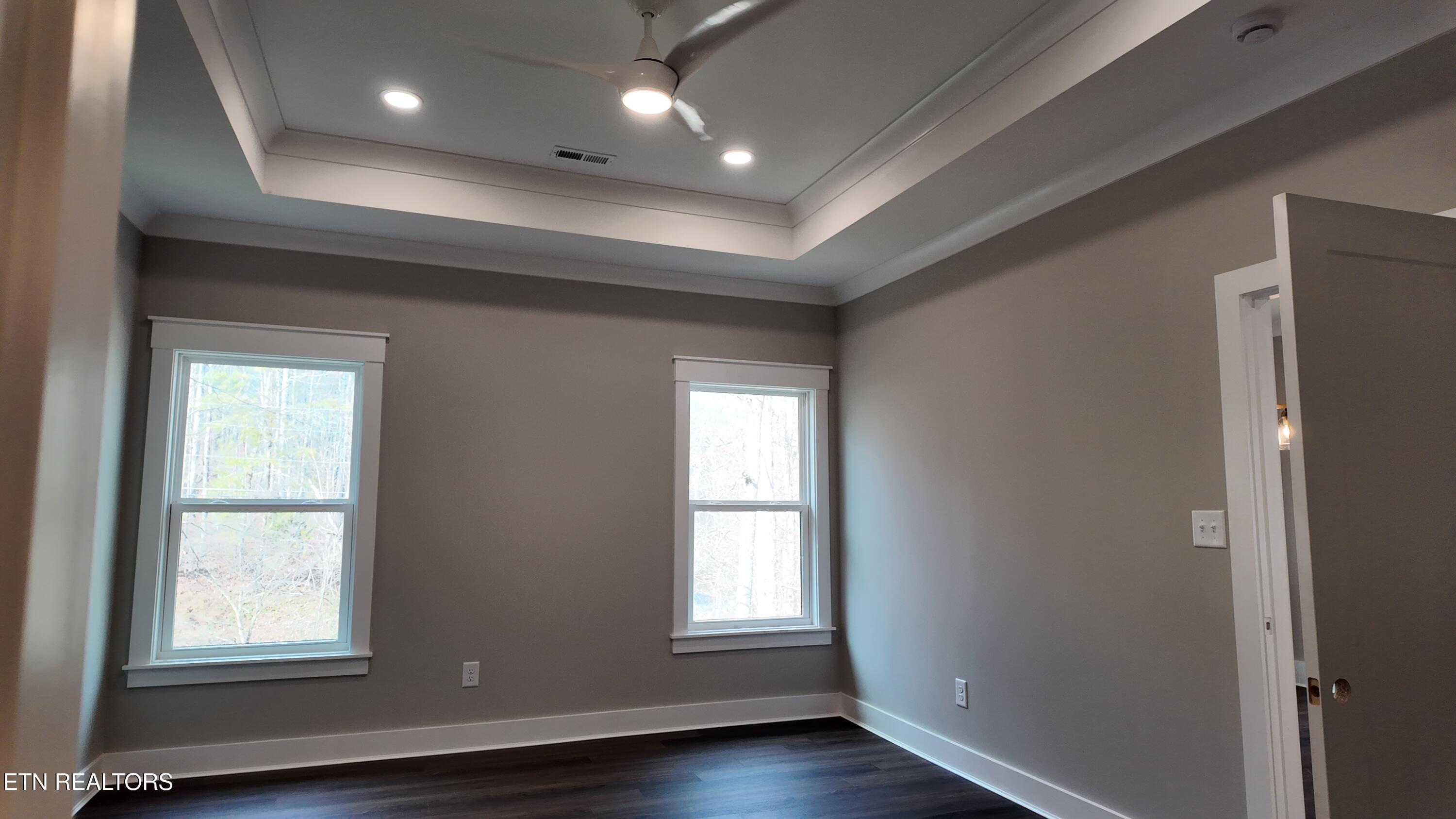 Loudon, Tennessee, 37774, United States, 4 Bedrooms Bedrooms, ,3 BathroomsBathrooms,Residential,For Sale,1981899