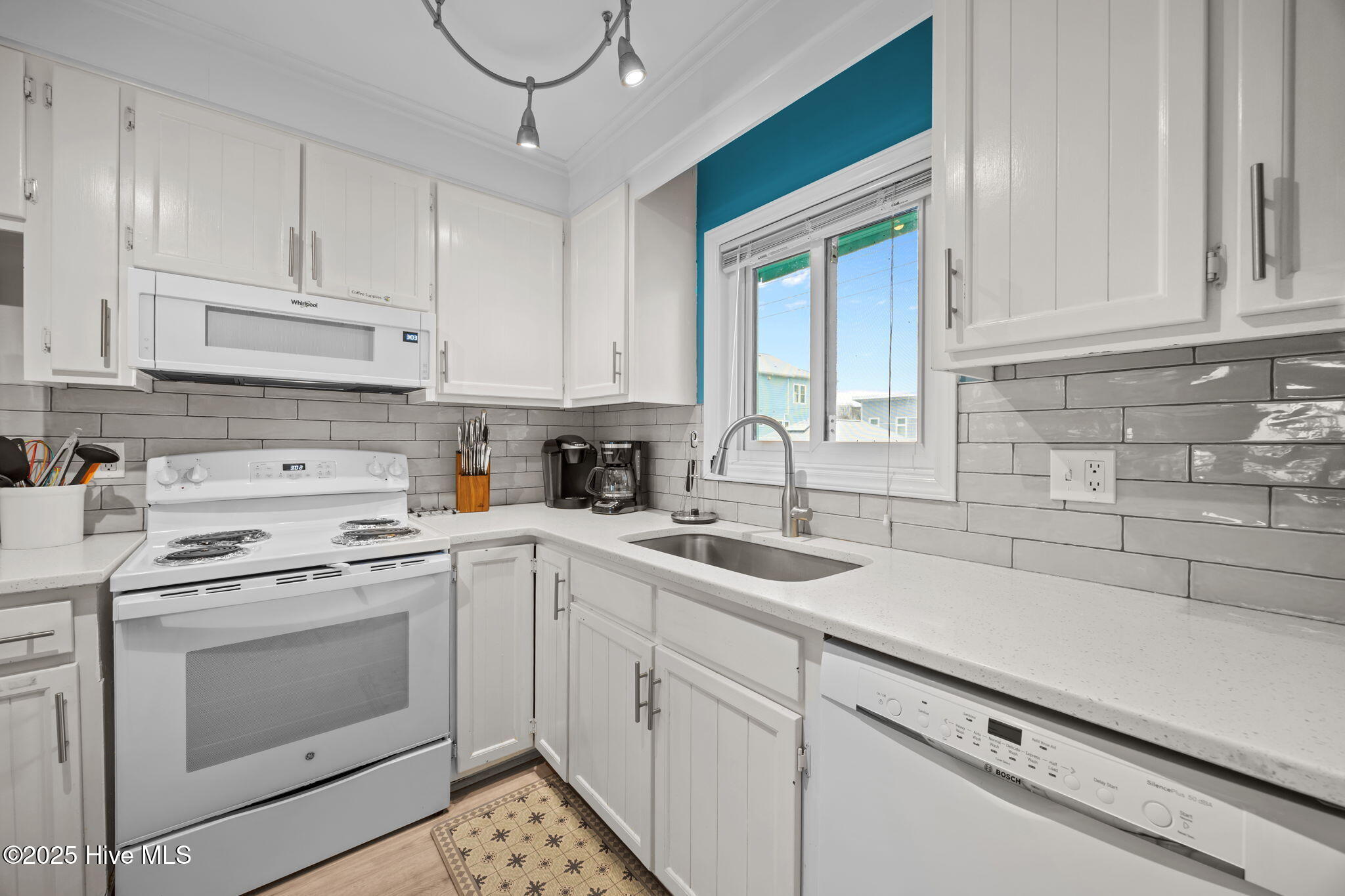 Carolina Beach, North Carolina, 28428, United States, 2 Bedrooms Bedrooms, ,2 BathroomsBathrooms,Residential,For Sale,2005552