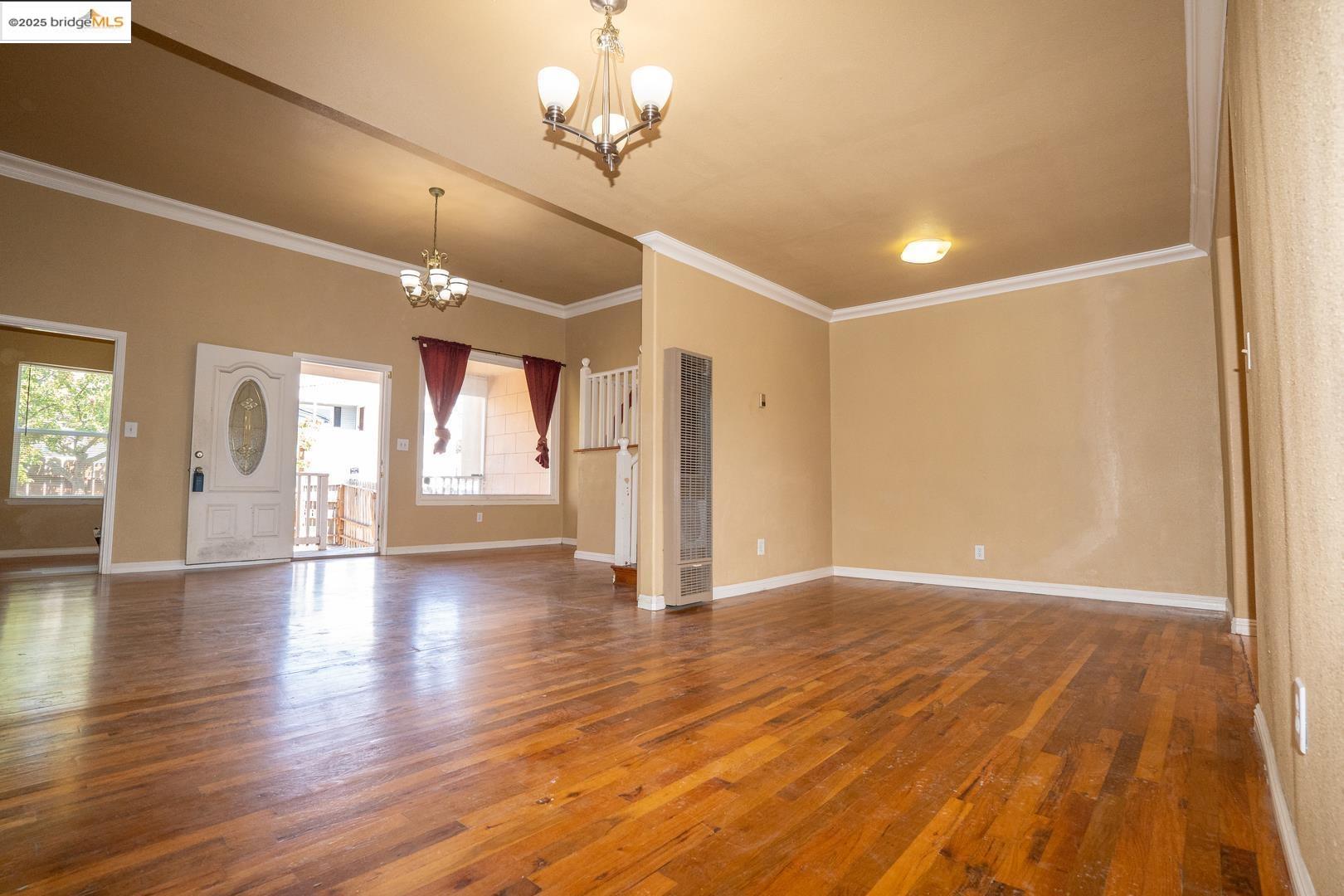 Richmond, California, 94805, United States, 5 Bedrooms Bedrooms, ,2 BathroomsBathrooms,Residential,For Sale,1895644