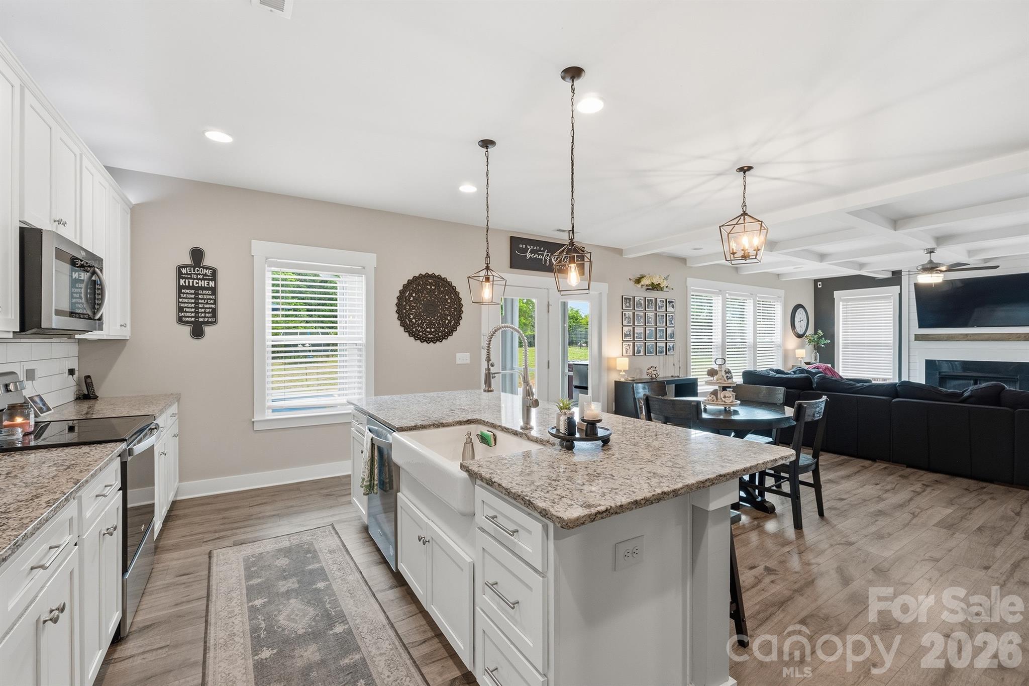 Maiden, North Carolina, 28650, United States, 4 Bedrooms Bedrooms, ,4 BathroomsBathrooms,Residential,For Sale,2048449