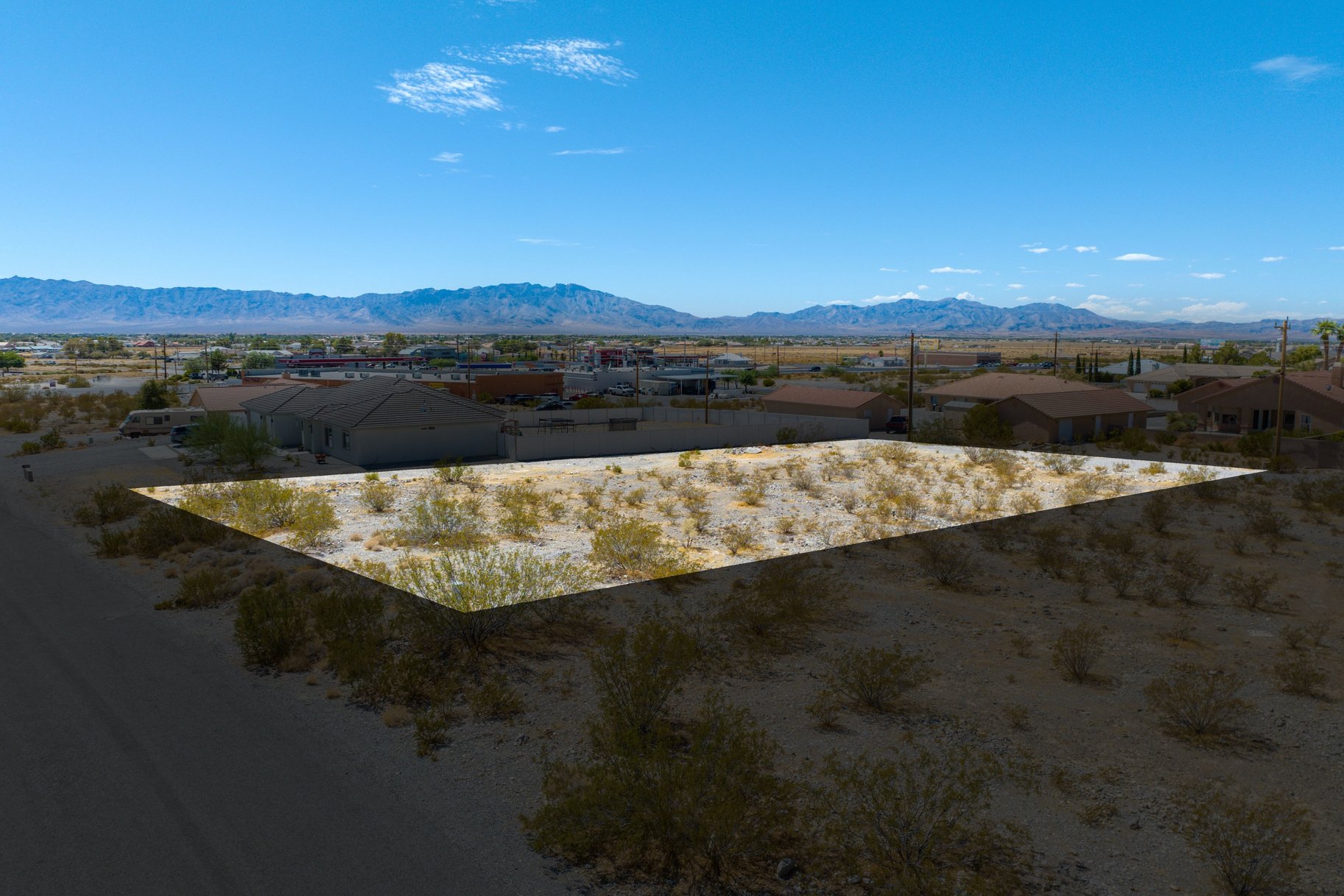  Expansive and Rare Oversized 0.58-Acre Parcel - 物件實景