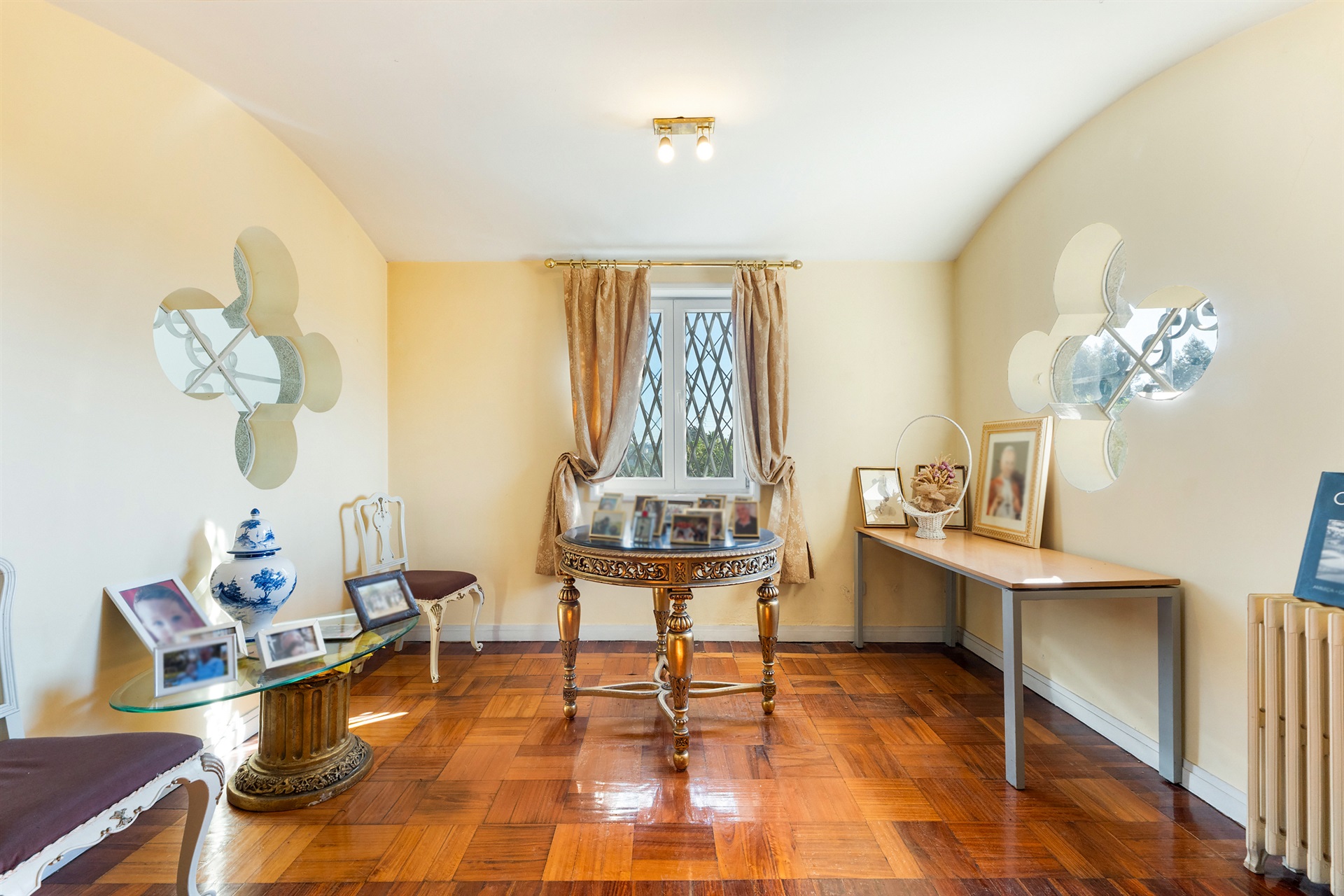  Manor House, 5 bedrooms, for Sale - 物件實景