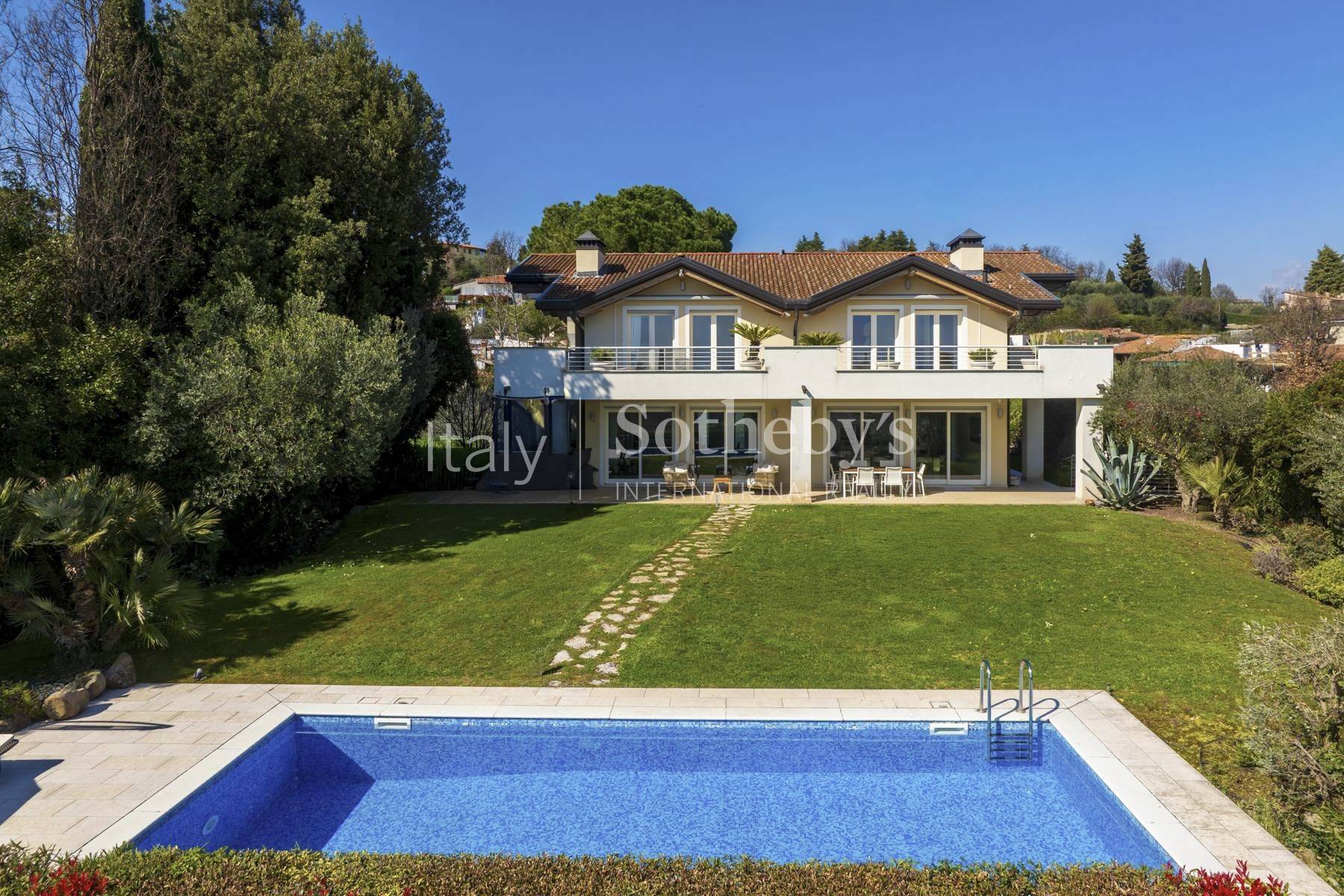  Elegant panoramic villa with pool and lake view - 物件實景