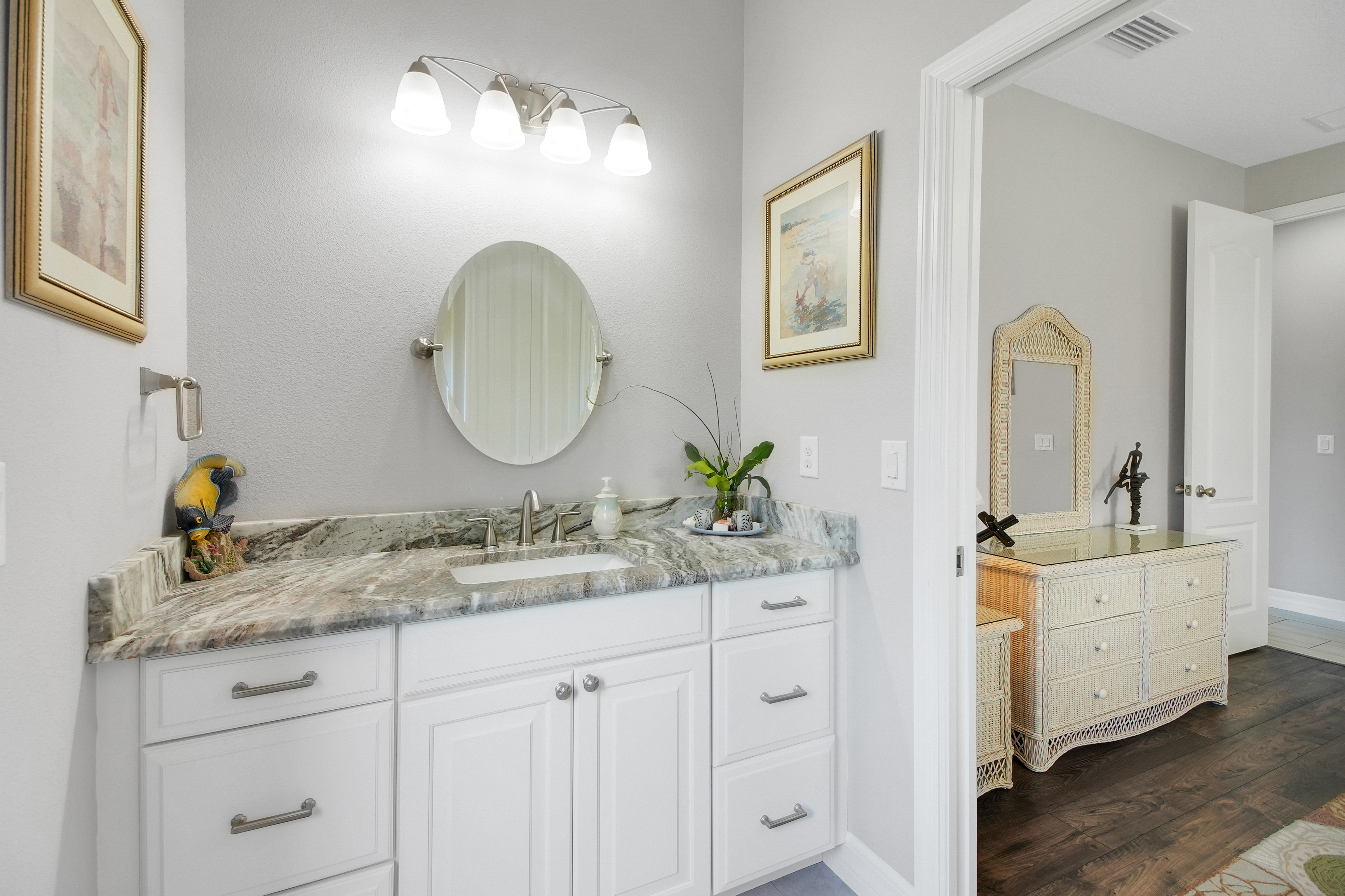 Lady Lake, Florida, 32159, United States, 4 Bedrooms Bedrooms, ,3 BathroomsBathrooms,Residential,For Sale,2005730