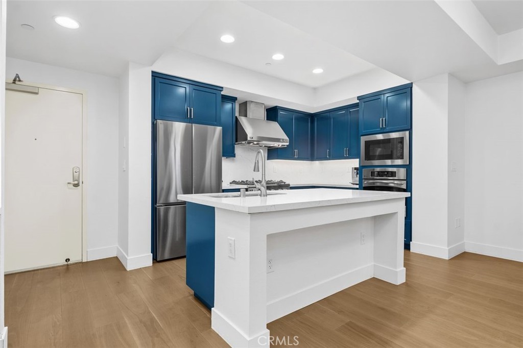 Long Beach, California, 90802, United States, 3 Bedrooms Bedrooms, ,3 BathroomsBathrooms,Residential,For Sale,2002105