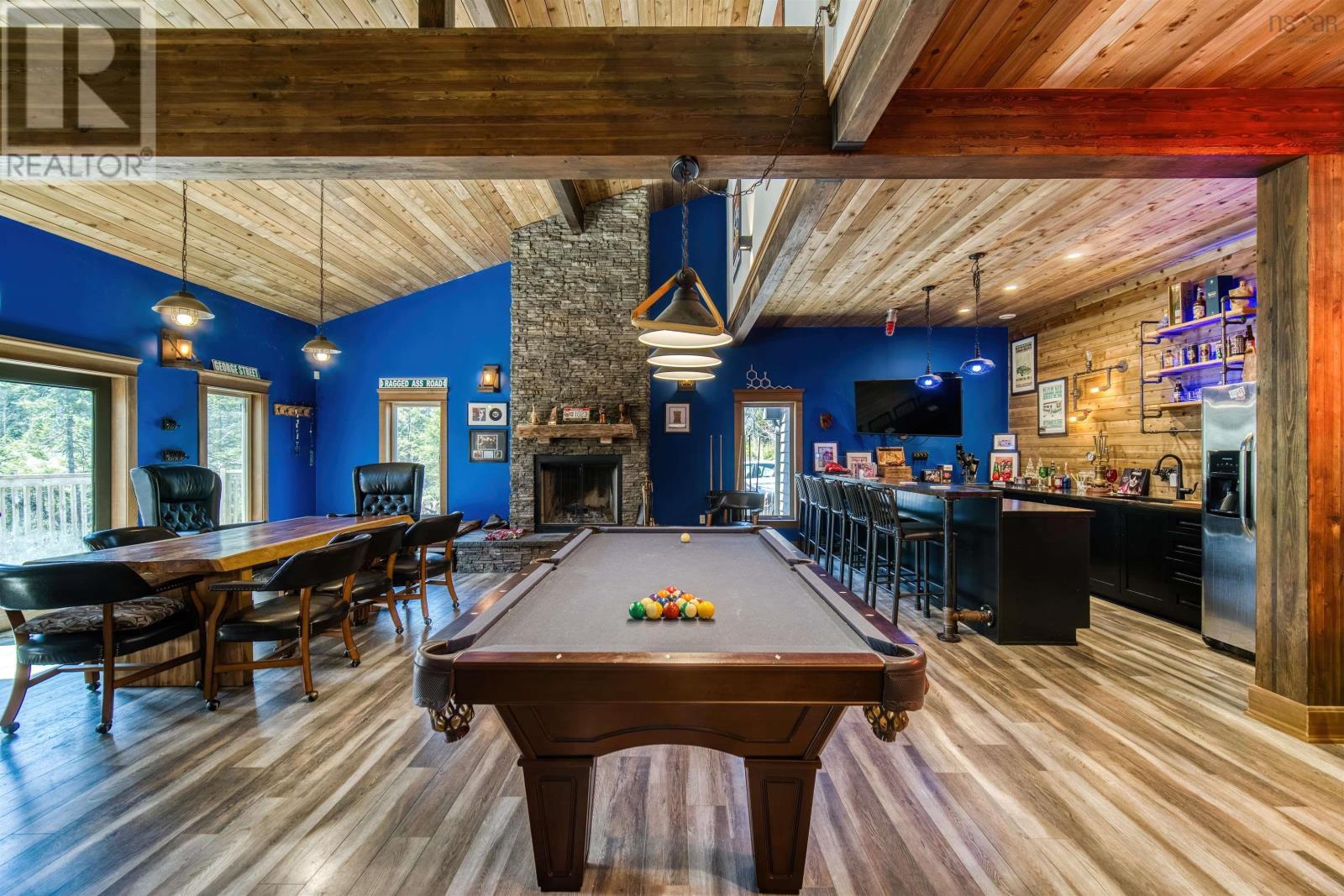 LAKE LOON, Nova Scotia, B2W 6C8, CA, 6 Bedrooms Bedrooms, ,6 BathroomsBathrooms,Residential,For Sale,1836689
