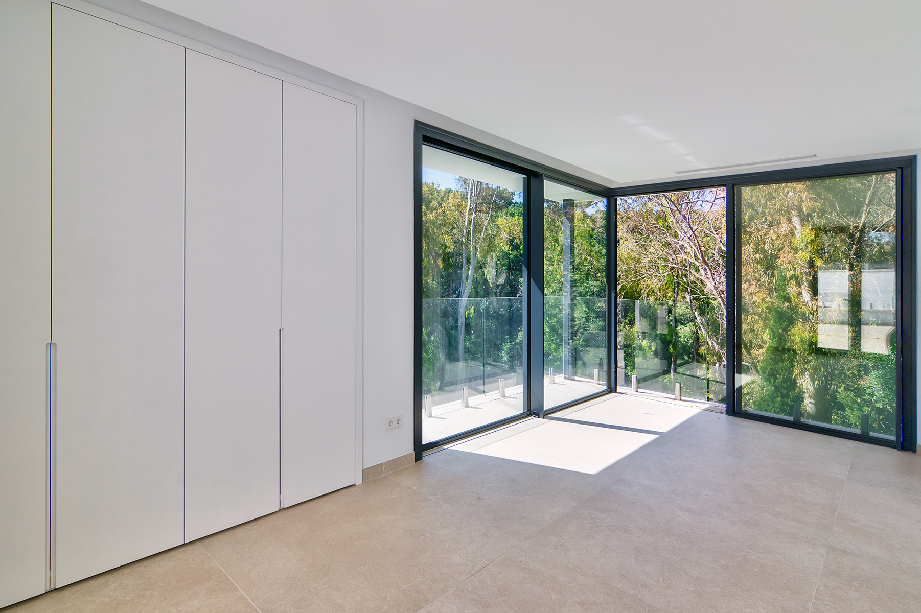  New contemporary villa with total privacy in Sotogrande Alto - 物件實景