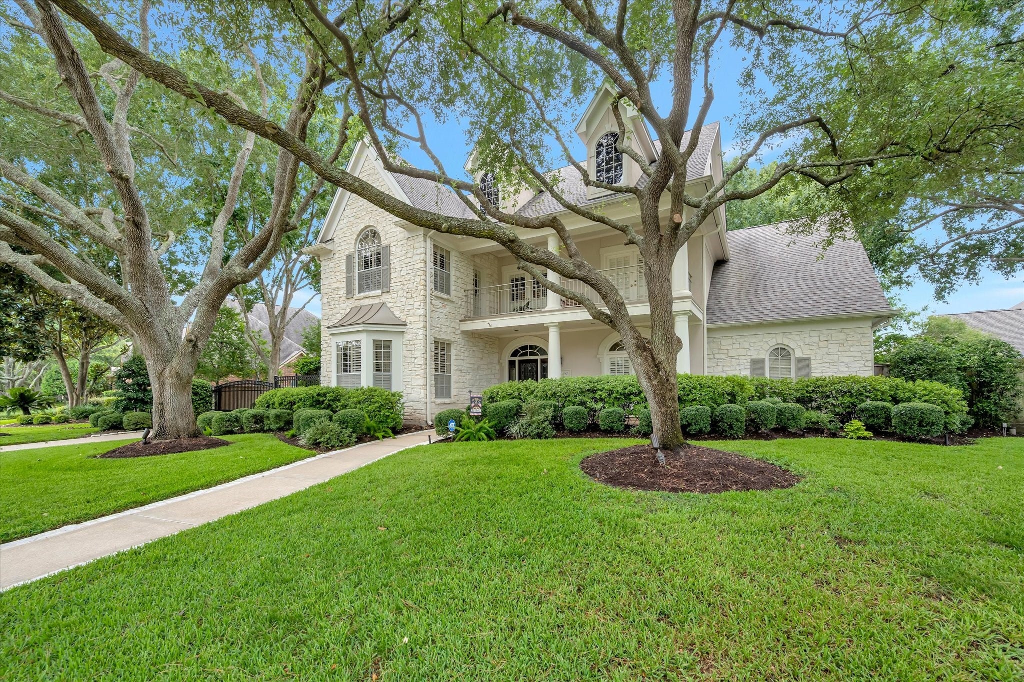 Acorn Wood Way, Houston, TX 77059 #1