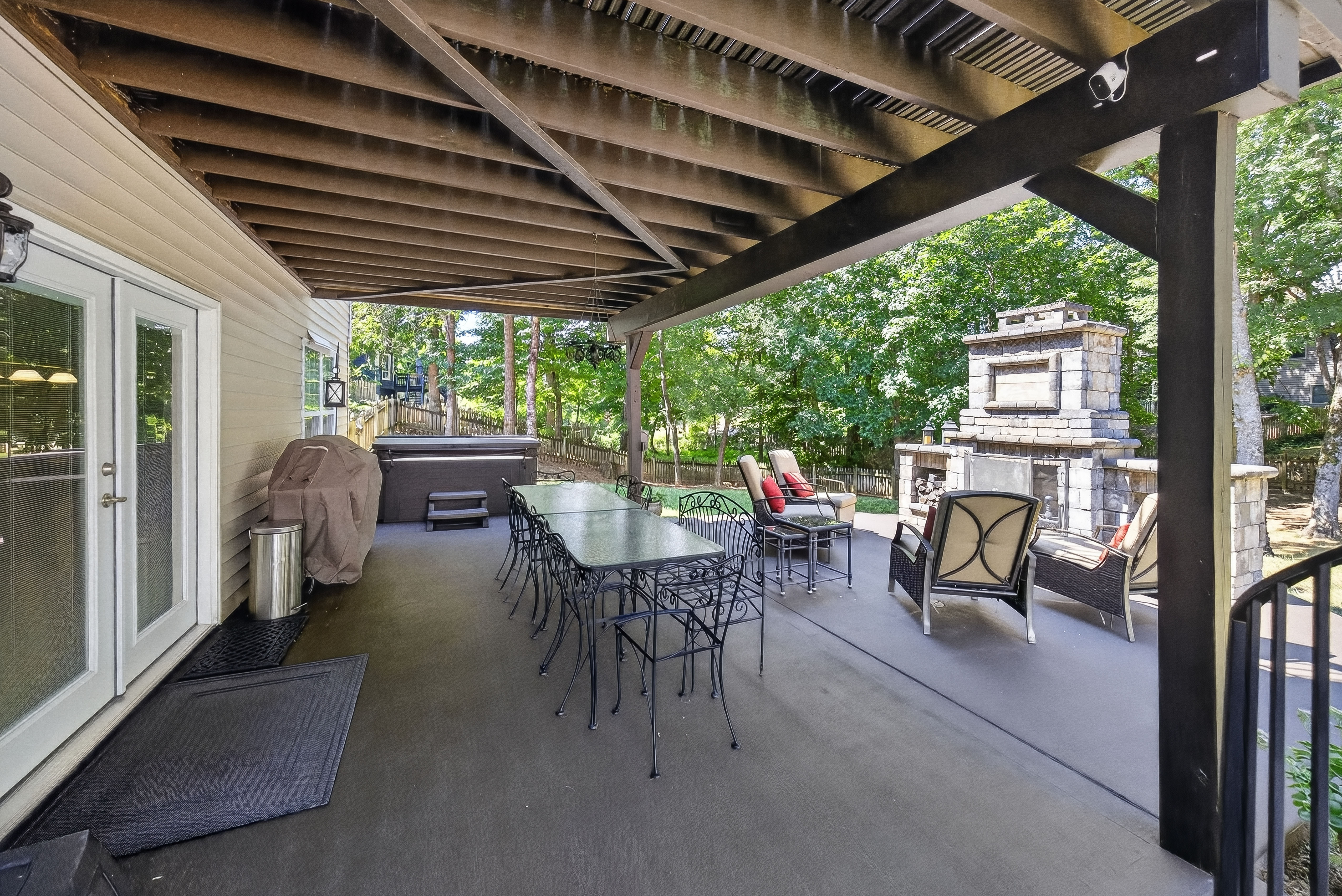  8821 Nubbin Ridge Road, Knoxville, TN 37923 - 物件實景