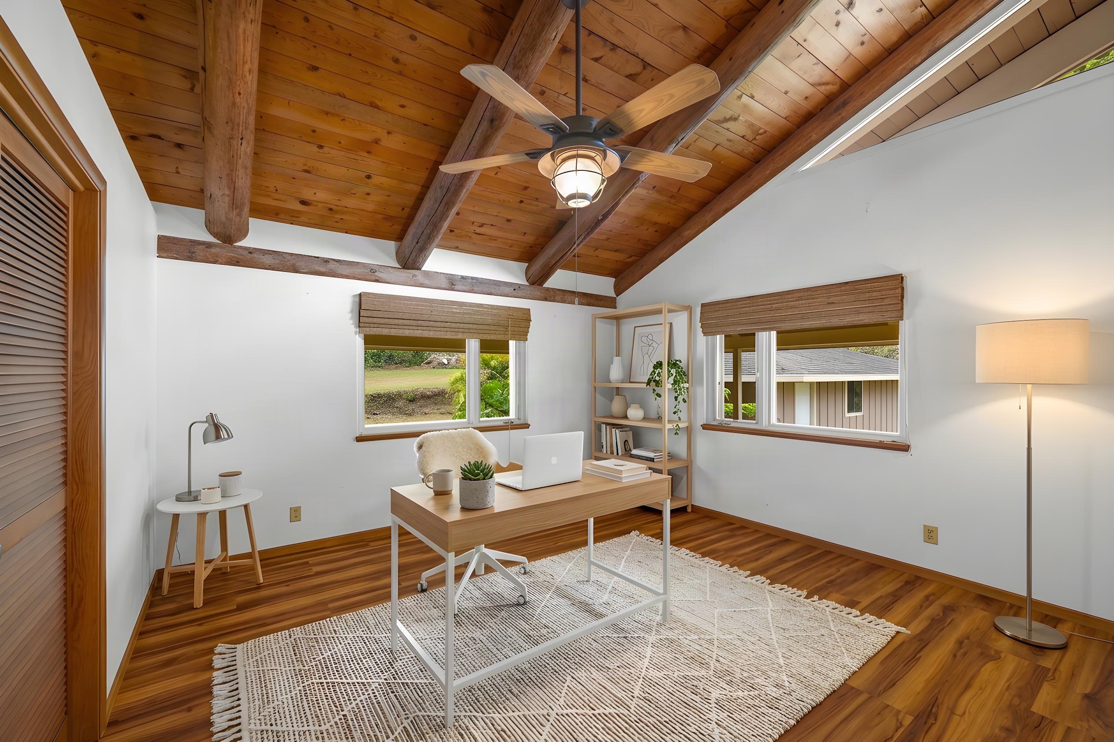  Single-level home on 2.5 fully fenced and gated acres - 物件實景