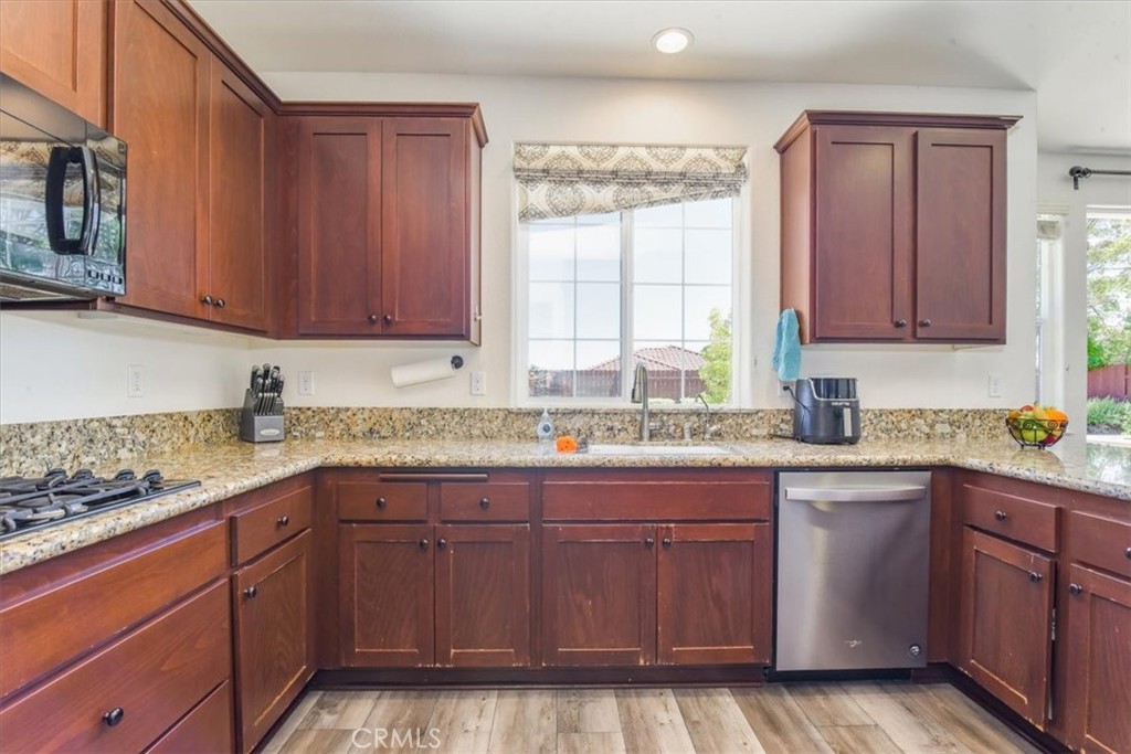 Lompoc, California, 93436, United States, 5 Bedrooms Bedrooms, ,4 BathroomsBathrooms,Residential,For Sale,1914342