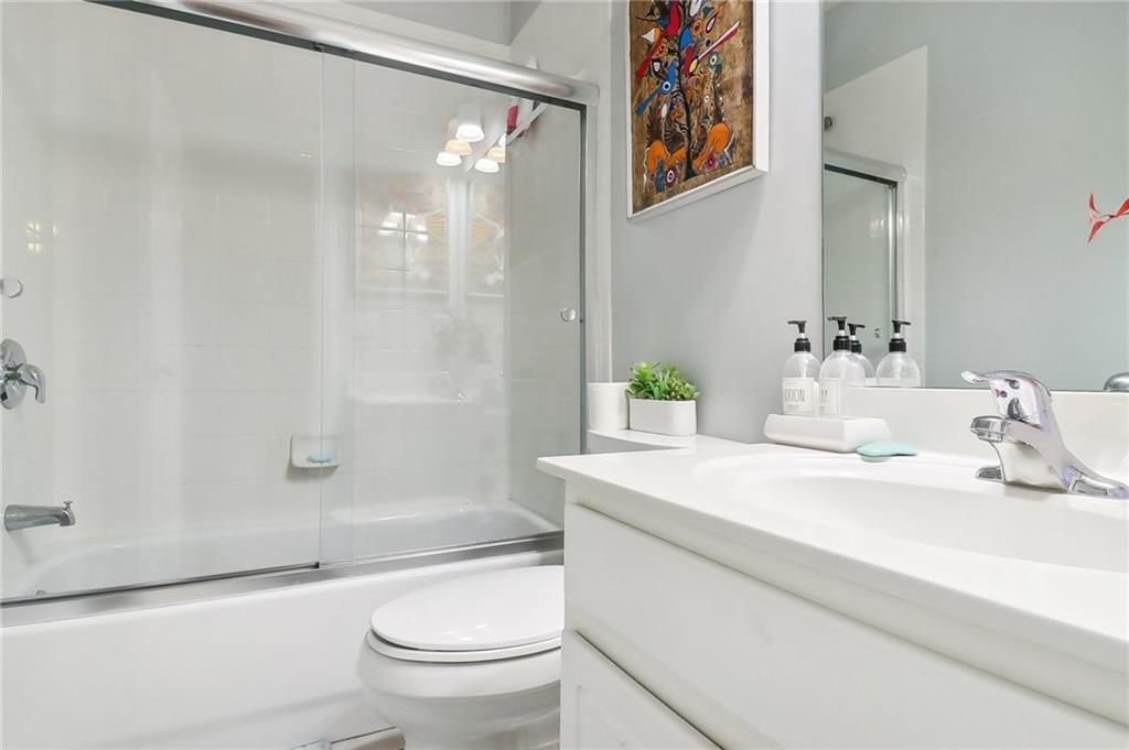 Atlanta, Georgia, 30339, United States, 3 Bedrooms Bedrooms, ,4 BathroomsBathrooms,Residential,For Sale,2003364