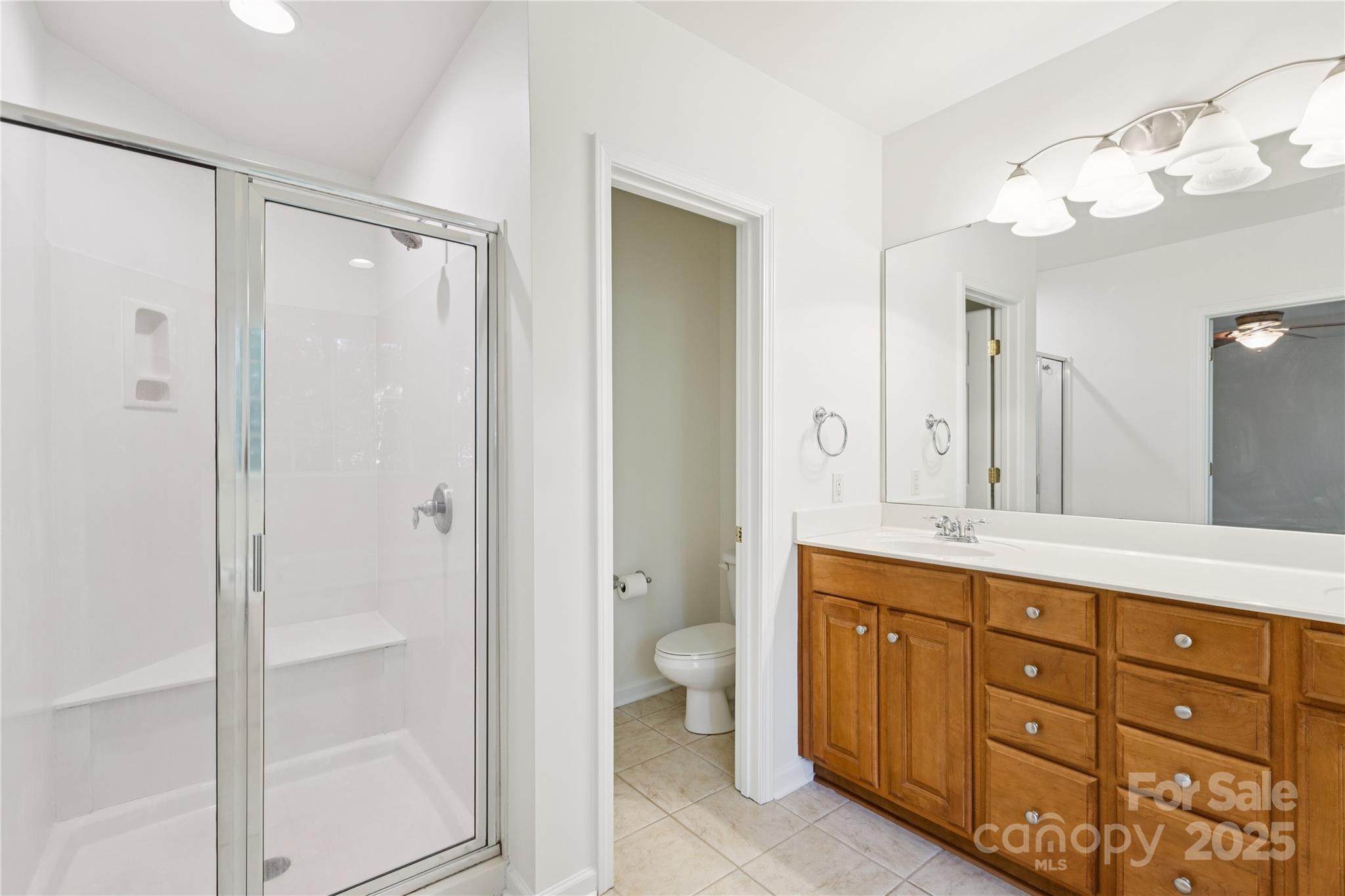 Tega Cay, South Carolina, 29708, United States, 4 Bedrooms Bedrooms, ,4 BathroomsBathrooms,Residential,For Sale,1906873