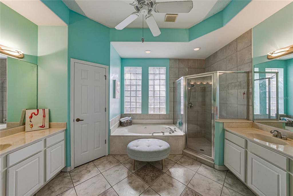 Plant City, Florida, 33566, United States, 4 Bedrooms Bedrooms, ,3 BathroomsBathrooms,Residential,For Sale,1996052