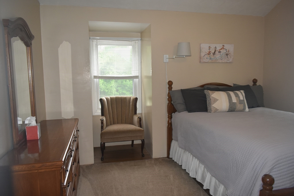 Spencer, Massachusetts, 01562, United States, 5 Bedrooms Bedrooms, ,4 BathroomsBathrooms,Residential,For Sale,1942925