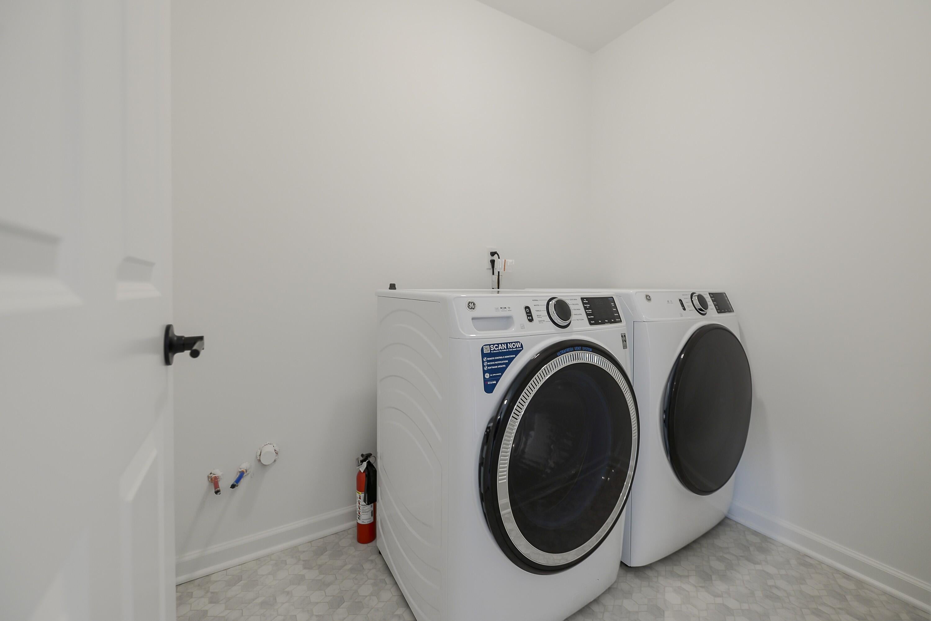 Ann Arbor, Michigan, 48103, United States, 4 Bedrooms Bedrooms, ,3 BathroomsBathrooms,Residential,For Sale,1992162