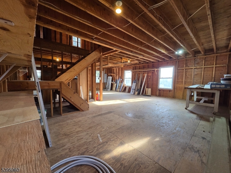 Tewksbury Twp., New Jersey, 07830, United States, 2 Bedrooms Bedrooms, ,2 BathroomsBathrooms,Residential,For Sale,1991114