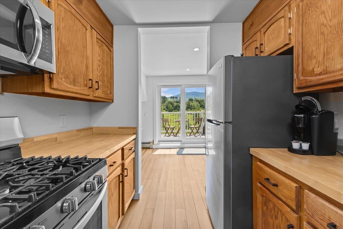 Stowe, Vermont, 05672, United States, 8 Bedrooms Bedrooms, ,5 BathroomsBathrooms,Residential,For Sale,1994933