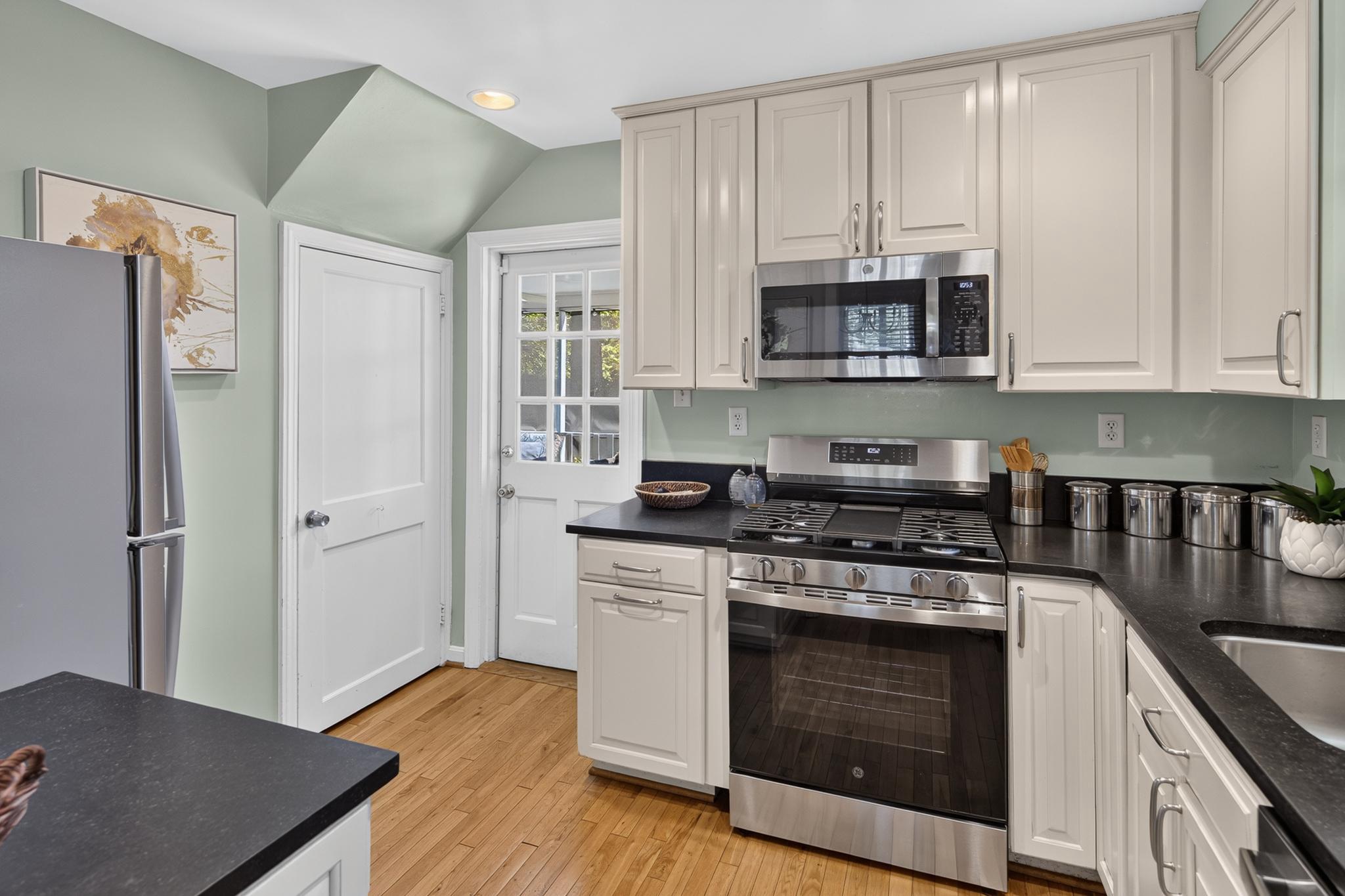  2631 Woodley Place, Falls Church, VA, 22046 - 物件實景