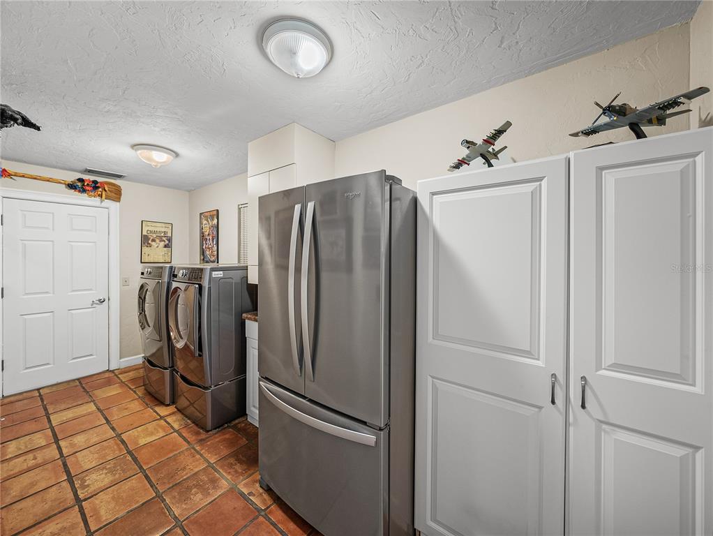 Winter Haven, Florida, 33884, United States, 3 Bedrooms Bedrooms, ,4 BathroomsBathrooms,Residential,For Sale,1895737