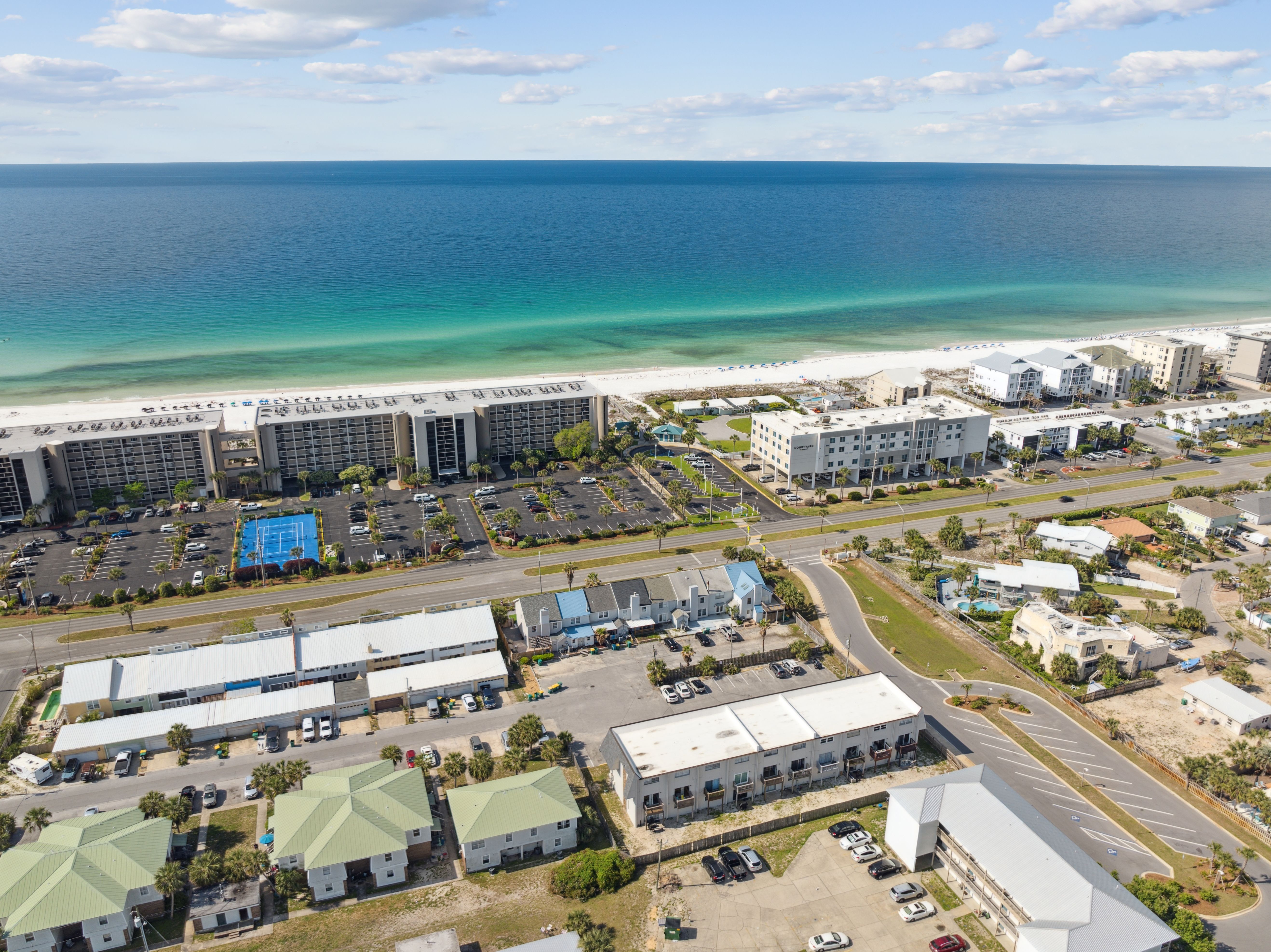  Updated Townhome Just Steps from the Gulf and Boat Launch - 物件實景