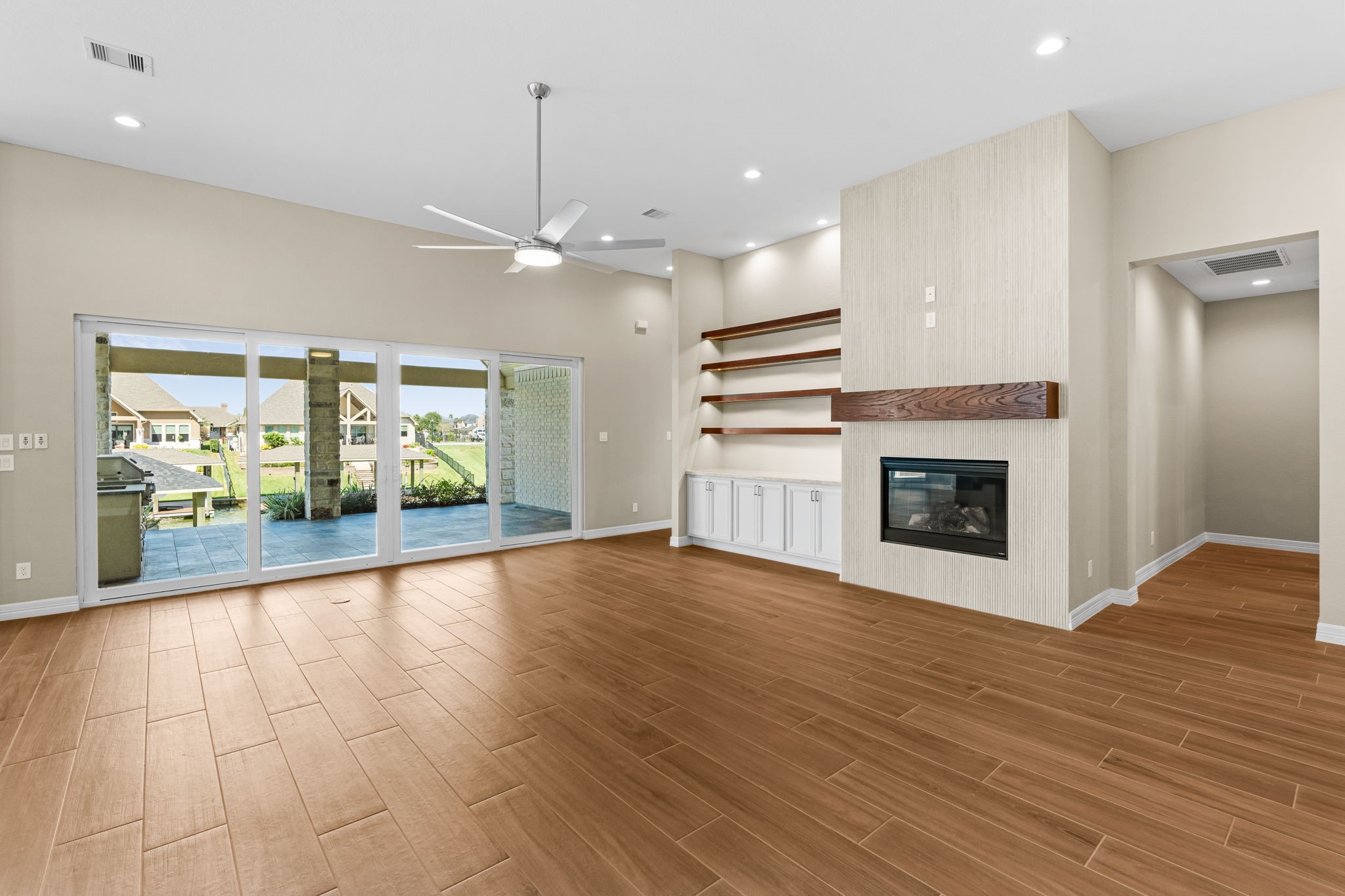  508 Amalfi Drive - 物件實景