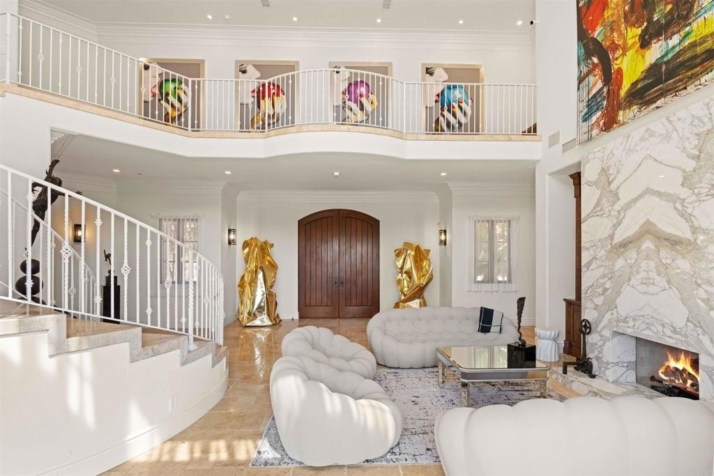 San Diego, California, 92130, United States, 8 Bedrooms Bedrooms, ,9 BathroomsBathrooms,Residential,For Sale,1932906