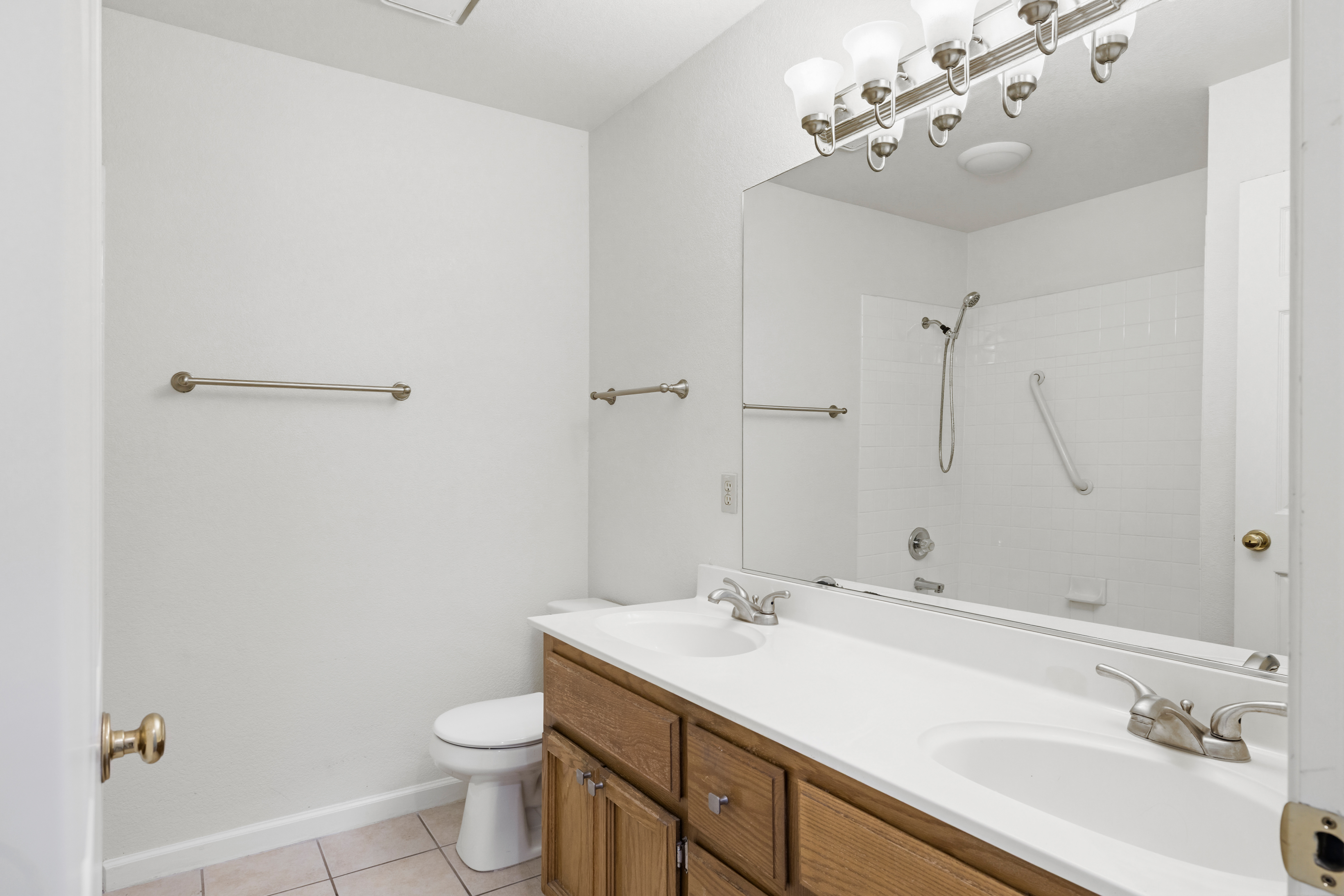  160 Hopfield Drive, Folsom, CA 95630 - 物件實景