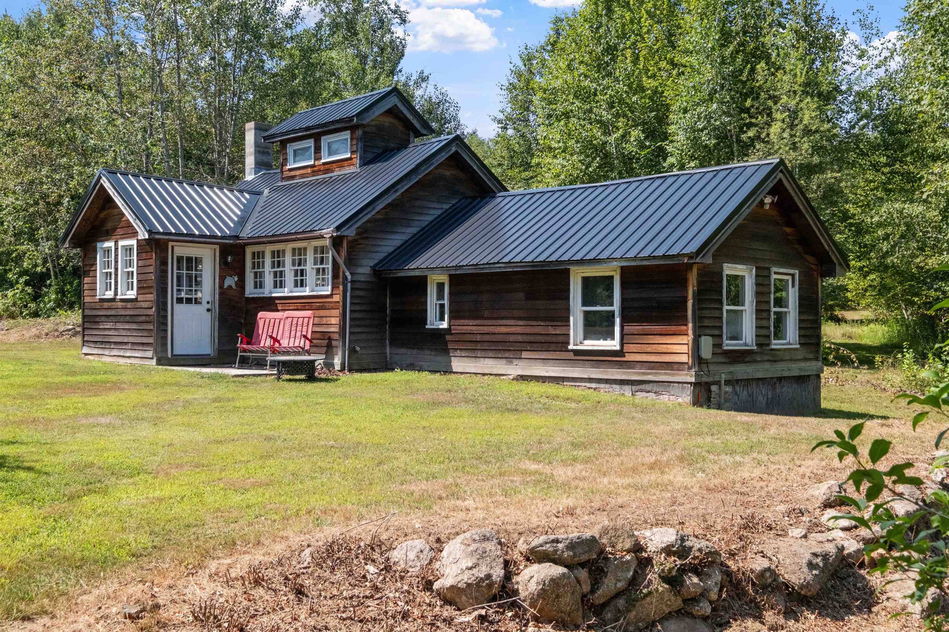 Bradford, New Hampshire, 03221, United States, 4 Bedrooms Bedrooms, ,1 BathroomBathrooms,Residential,For Sale,1924842