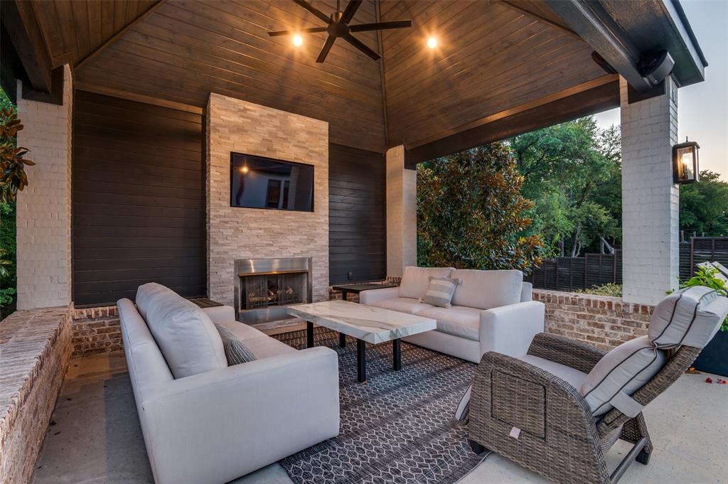 Midlothian, Texas, 76065, United States, 4 Bedrooms Bedrooms, ,5 BathroomsBathrooms,Residential,For Sale,1983532