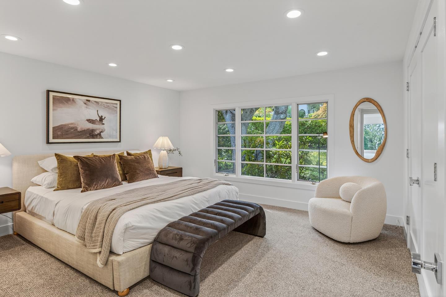 Hillsborough, California, 94010, United States, 3 Bedrooms Bedrooms, ,4 BathroomsBathrooms,Residential,For Sale,1989109