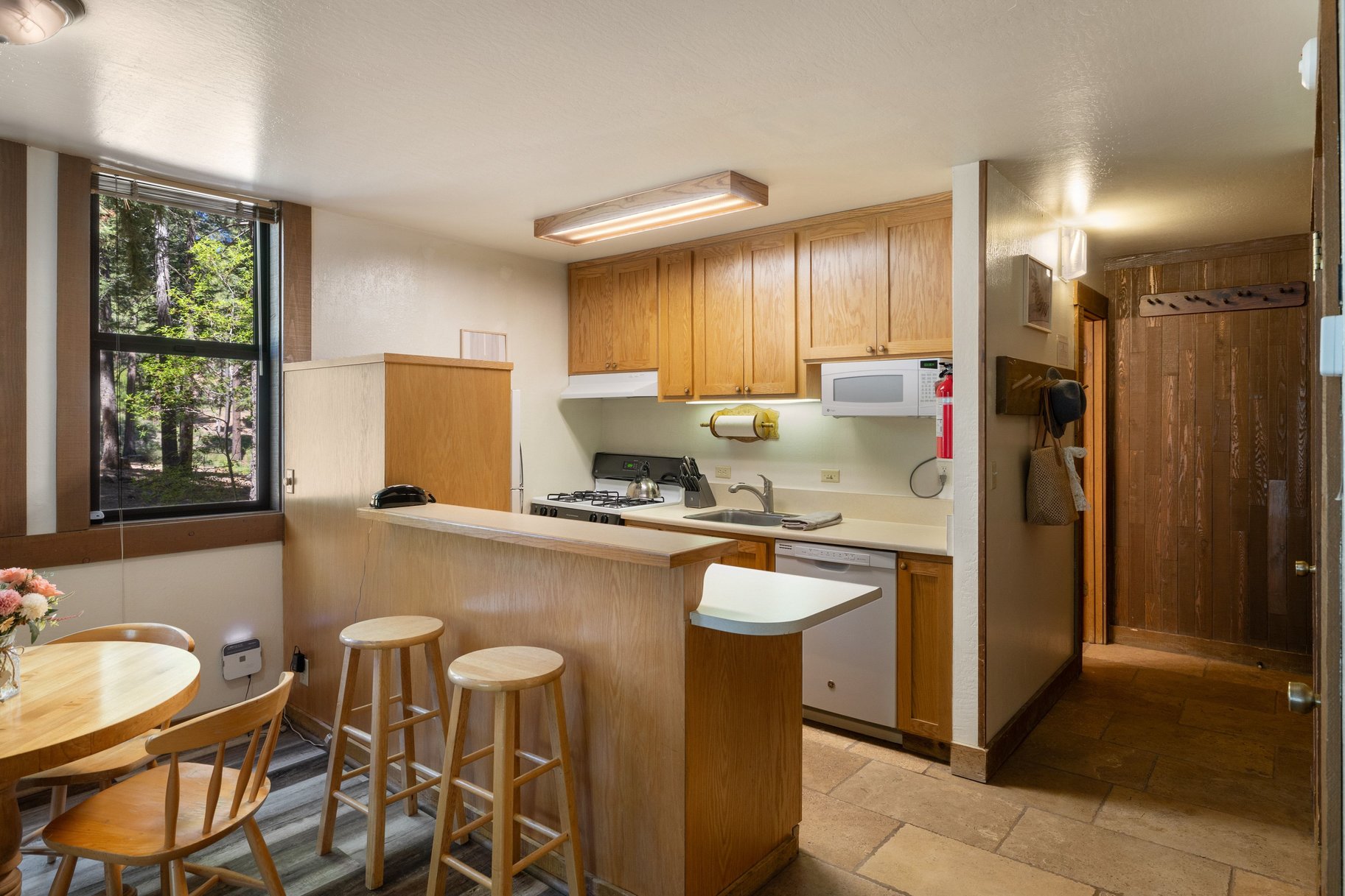  Elevated Studio Living: The Ideal Northstar Basecamp - 物件實景