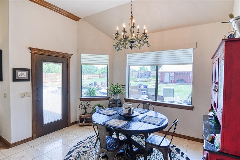 Chickasha, Oklahoma, 73018, United States, 4 Bedrooms Bedrooms, ,5 BathroomsBathrooms,Residential,For Sale,1921713