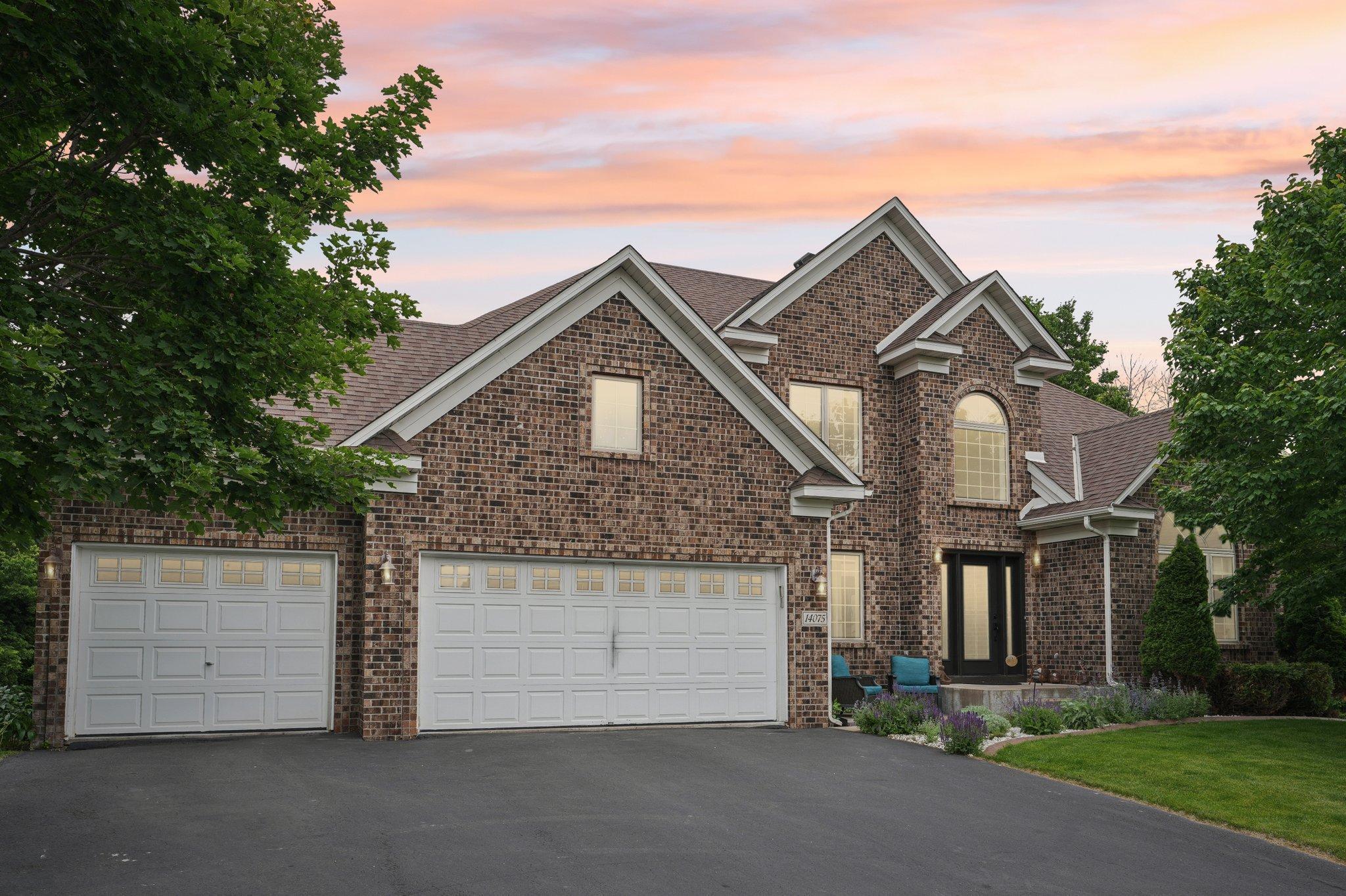 Saint Michael, Minnesota, 55376, United States, 4 Bedrooms Bedrooms, ,3 BathroomsBathrooms,Residential,For Sale,1908801
