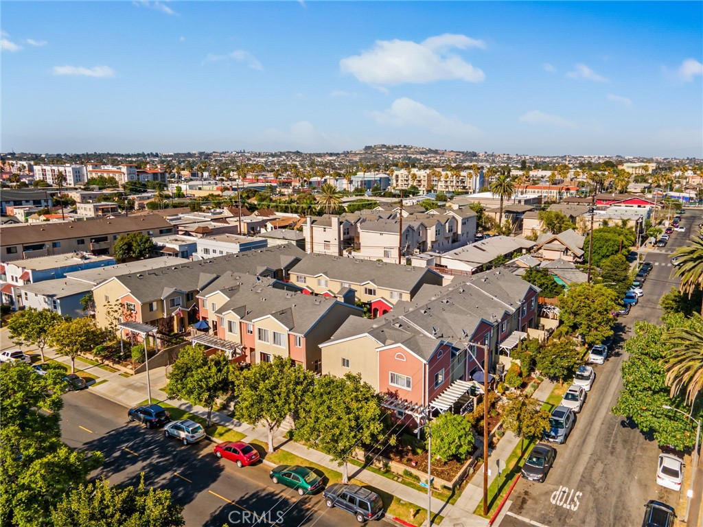 Long Beach, California, 90813, United States, 2 Bedrooms Bedrooms, ,2 BathroomsBathrooms,Residential,For Sale,1976501