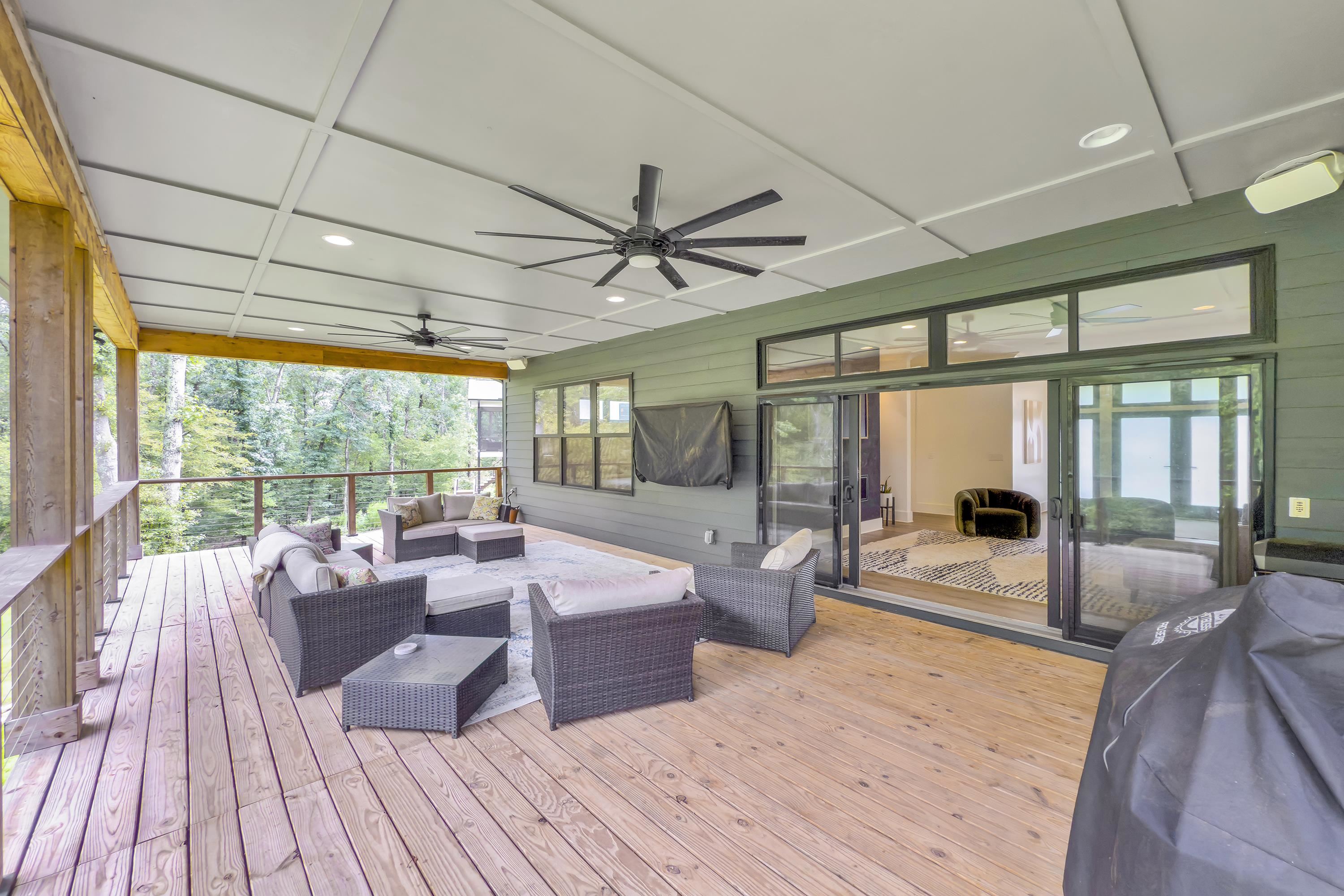 Simpsonville, South Carolina, 29681, United States, 5 Bedrooms Bedrooms, ,5 BathroomsBathrooms,Residential,For Sale,1913454