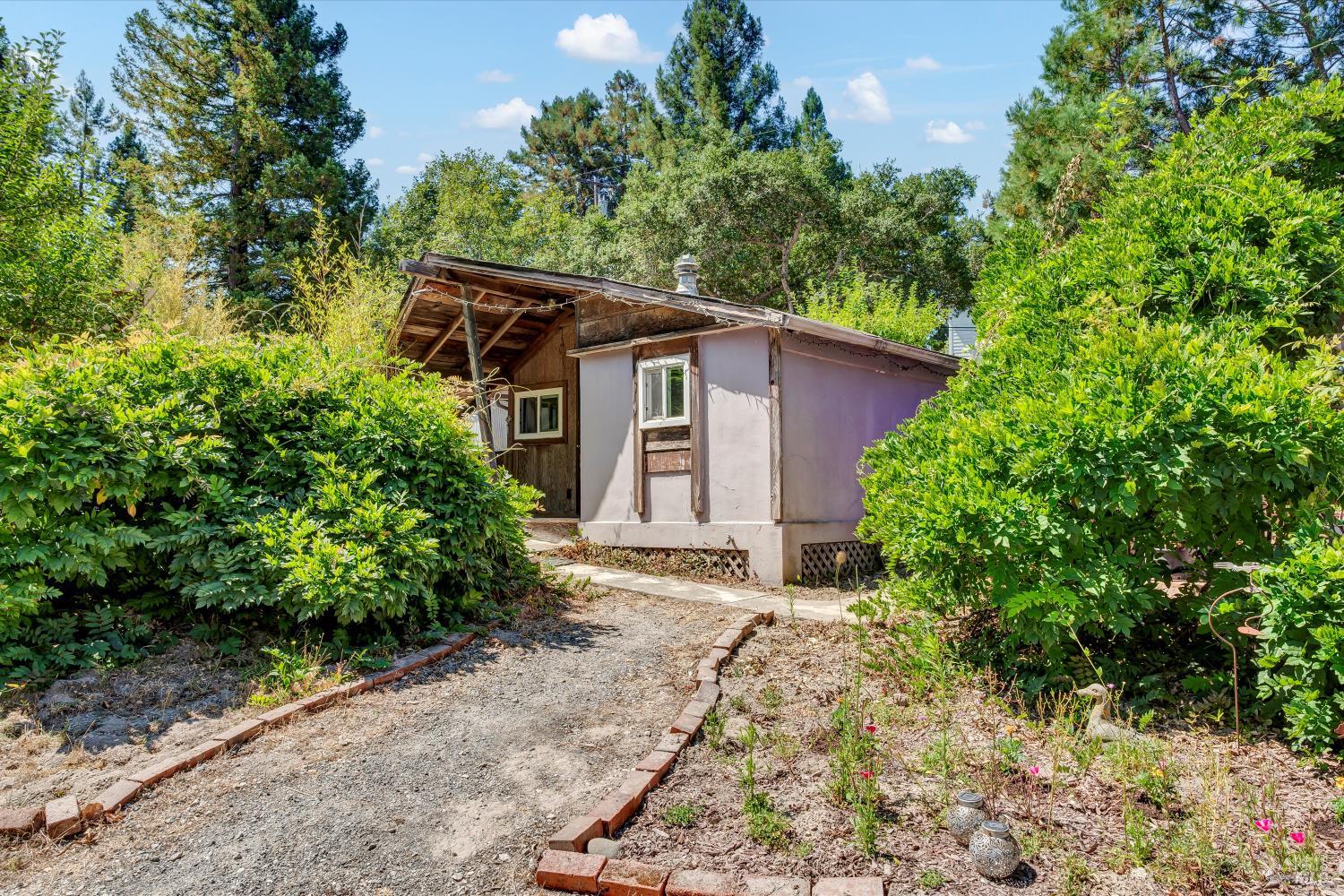 Sebastopol, California, 95472, United States, 2 Bedrooms Bedrooms, ,2 BathroomsBathrooms,Residential,For Sale,1913141