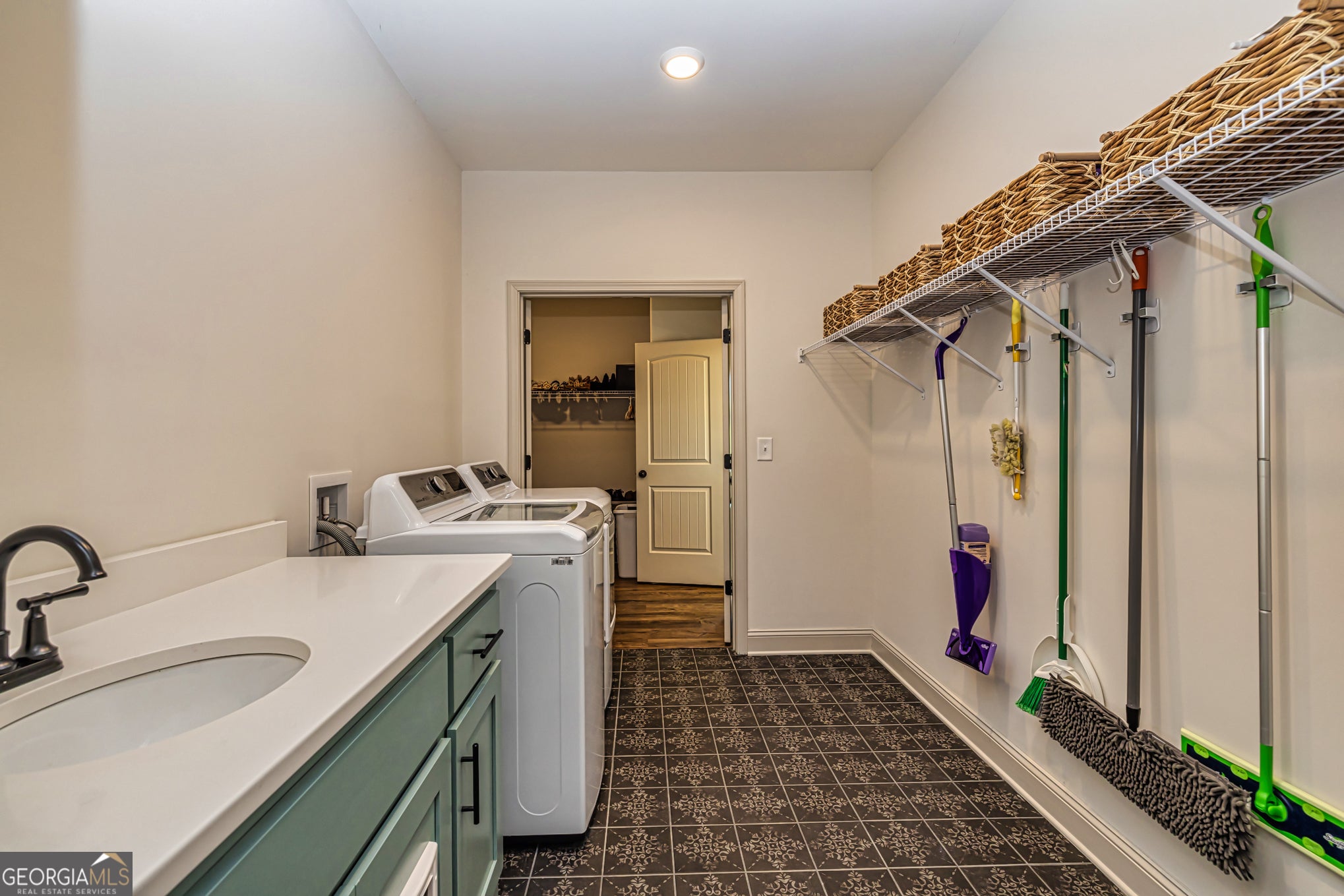 Senoia, Georgia, 30276, United States, 7 Bedrooms Bedrooms, ,7 BathroomsBathrooms,Residential,For Sale,1998552