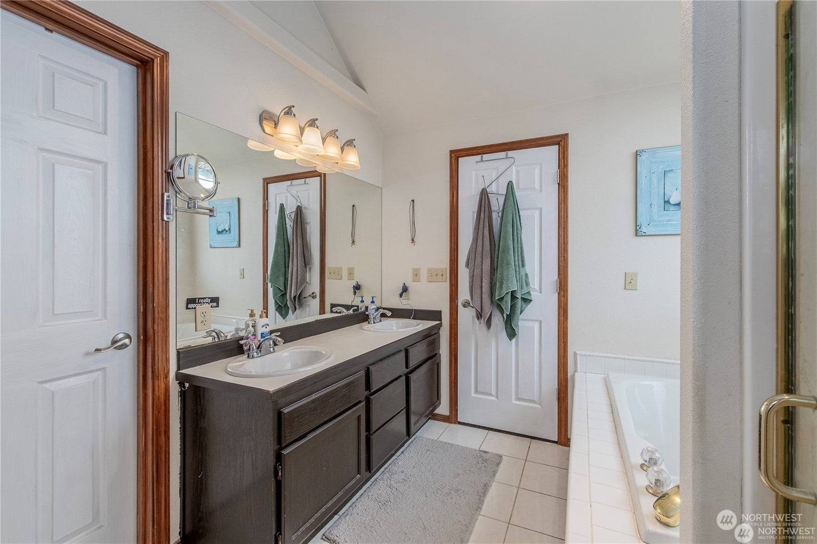 9505 Plateau Road, Cashmere, Washington, 98815, United States, 4 Bedrooms Bedrooms, ,3 BathroomsBathrooms,Residential,For Sale,9505 Plateau Road,1611849