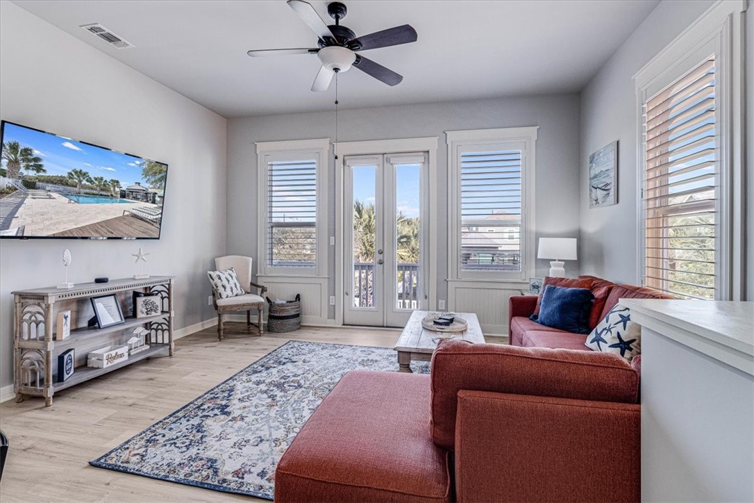 Rockport, Texas, 78382, United States, 3 Bedrooms Bedrooms, ,3 BathroomsBathrooms,Residential,For Sale,1711984