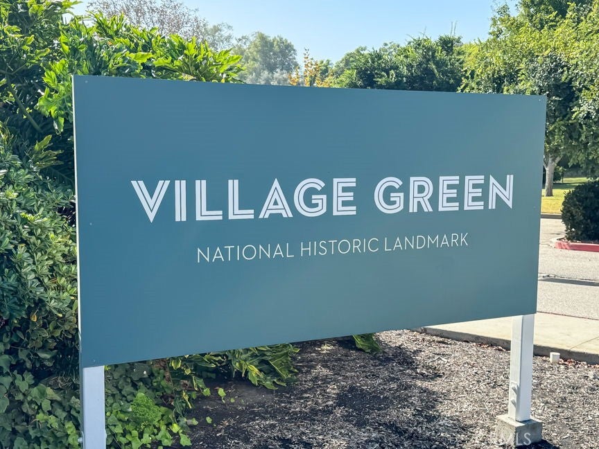 5162 Village Green #96, Los Angeles, California, 90016, United States, 2 Bedrooms Bedrooms, ,1 BathroomBathrooms,Residential,For Sale,5162 Village Green #96,1649469