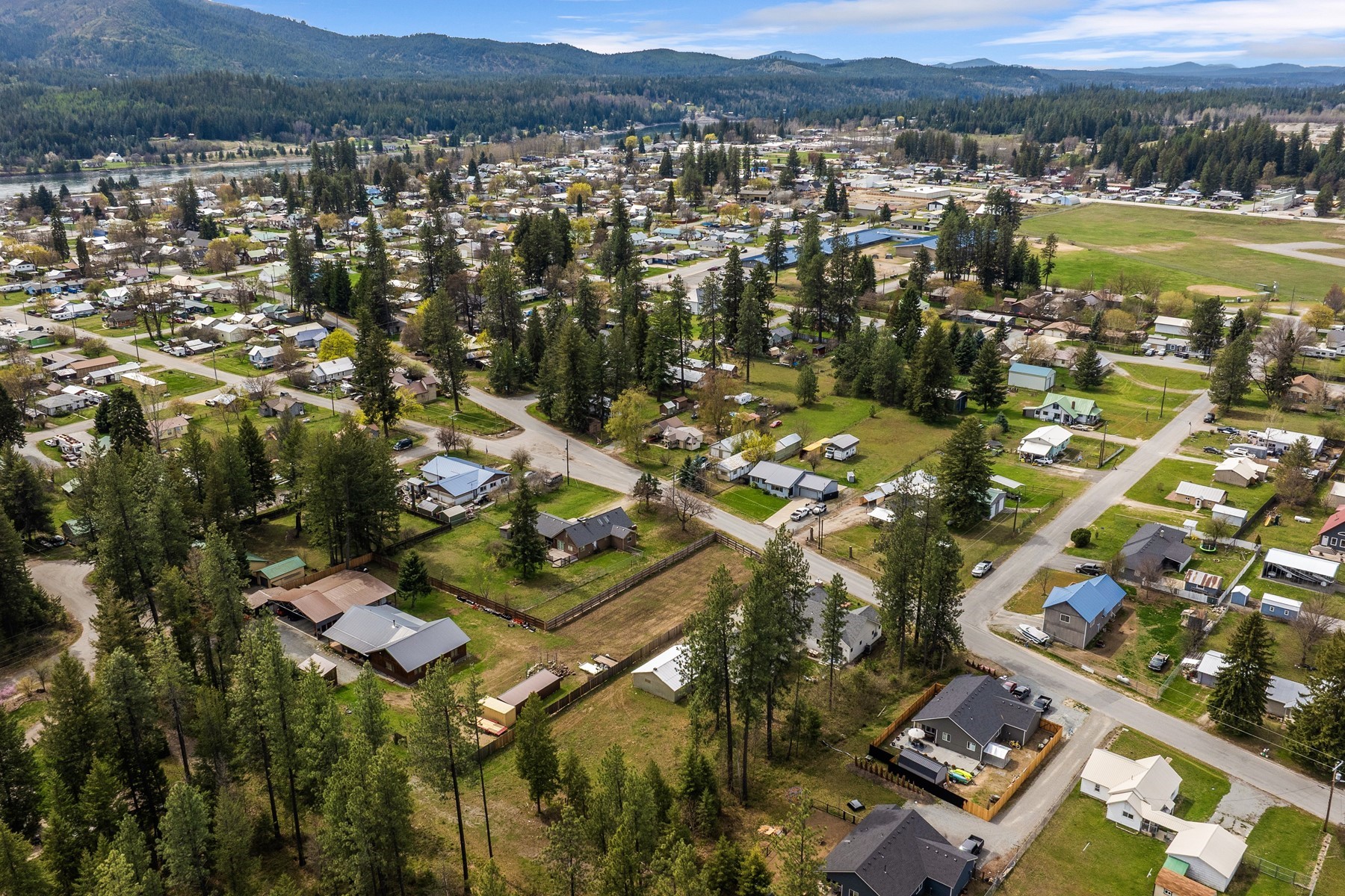  River Town Revival - 物件實景