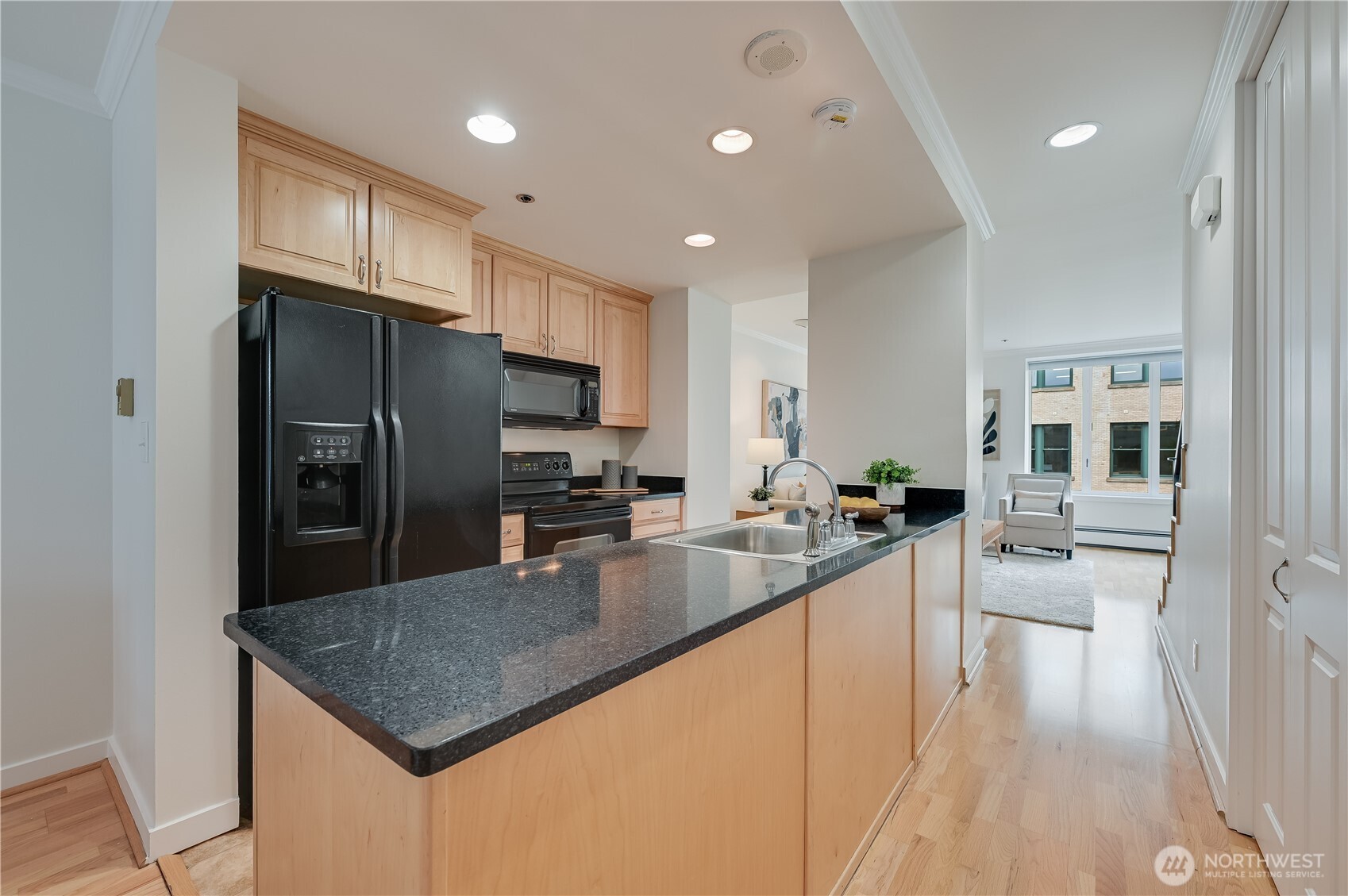 Seattle, Washington, 98101, United States, 2 Bedrooms Bedrooms, ,1 BathroomBathrooms,Residential,For Sale,1827633
