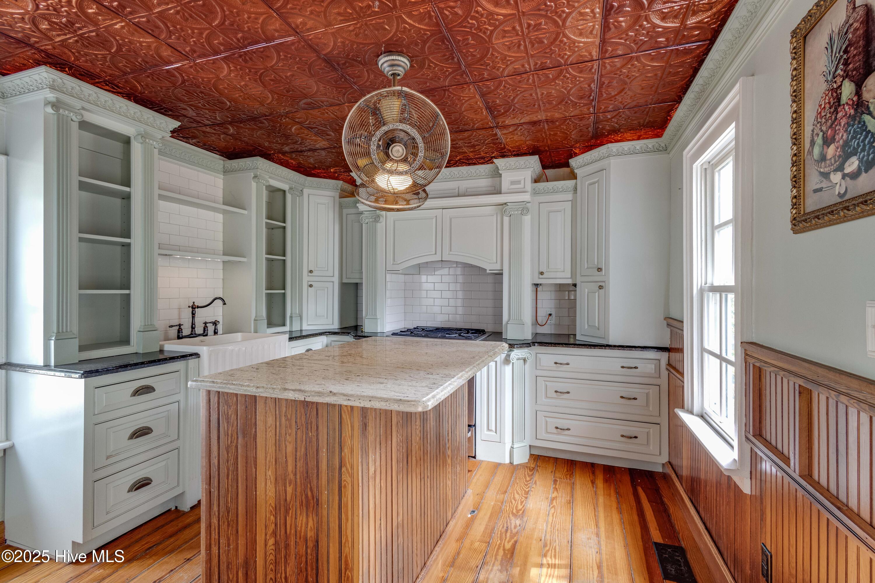 122 S Academy Street, Washington, North Carolina, 27889, United States, 3 Bedrooms Bedrooms, ,4 BathroomsBathrooms,Residential,For Sale,122 S Academy Street,1639244